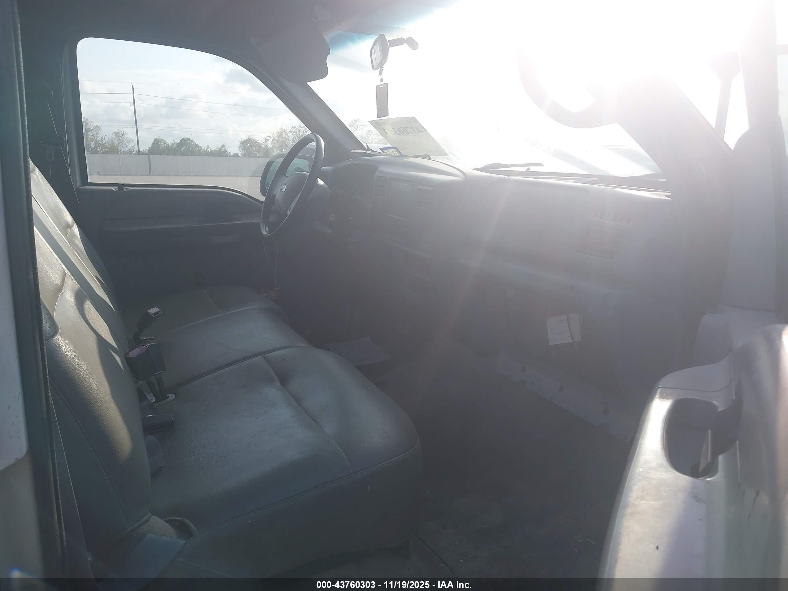 FORD F-350 image 5