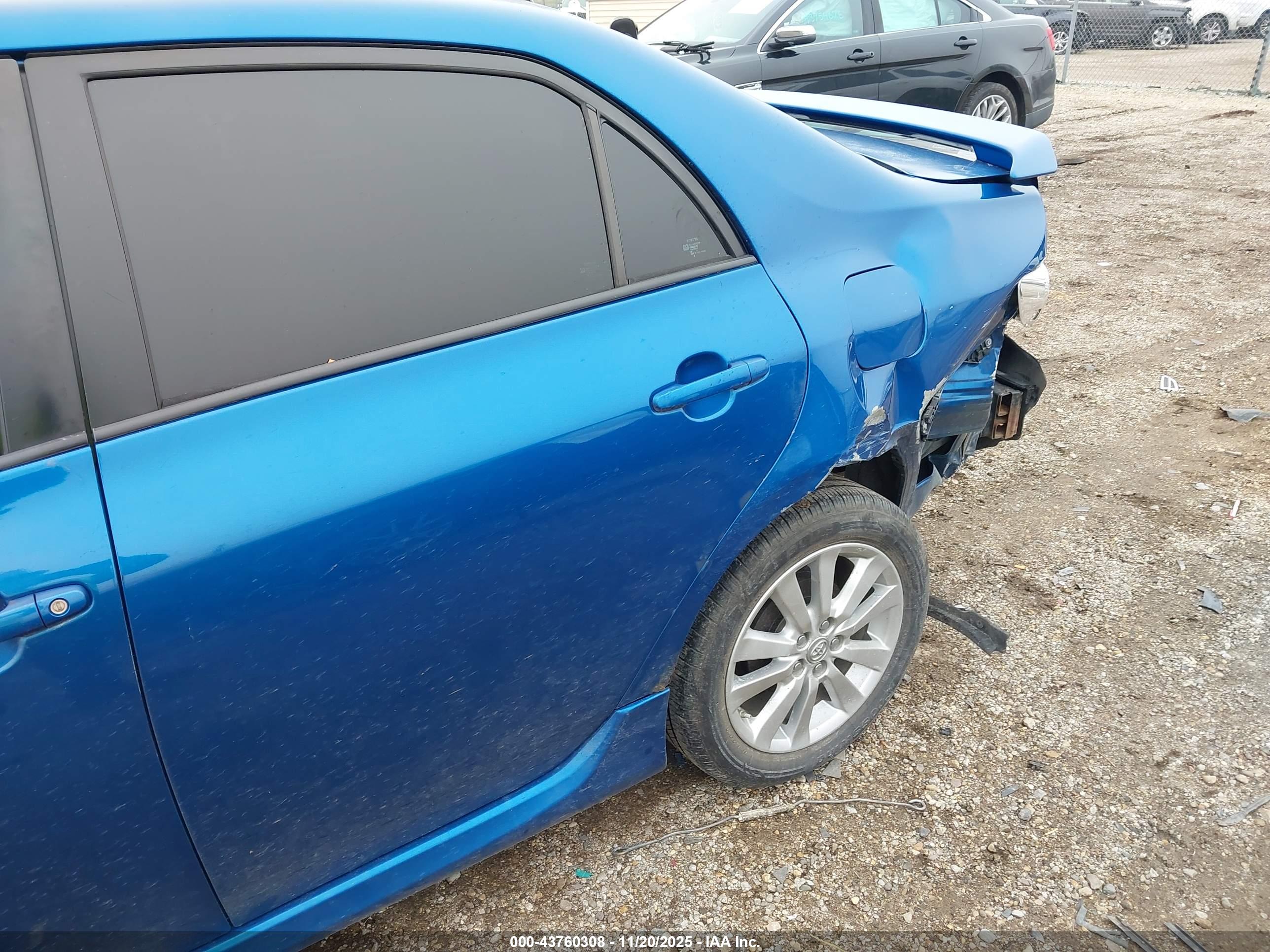 TOYOTA COROLLA image 6