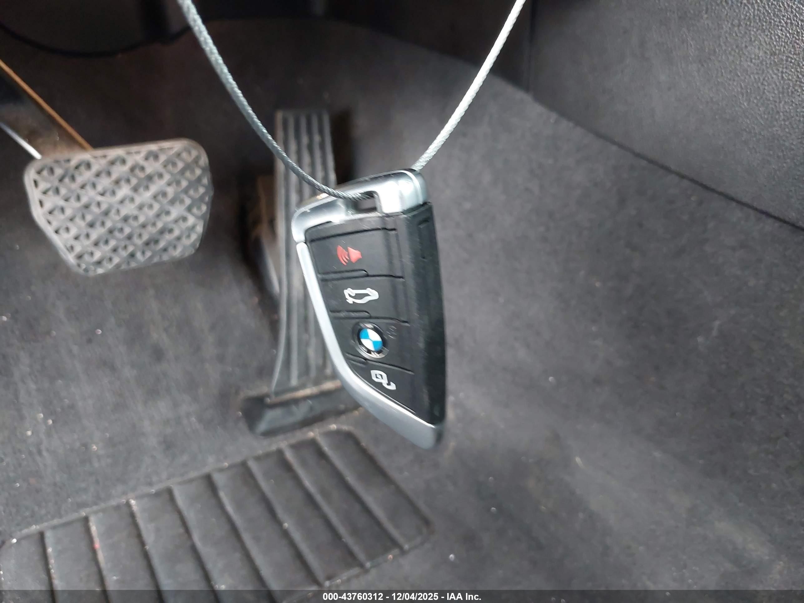 BMW 330I image 11