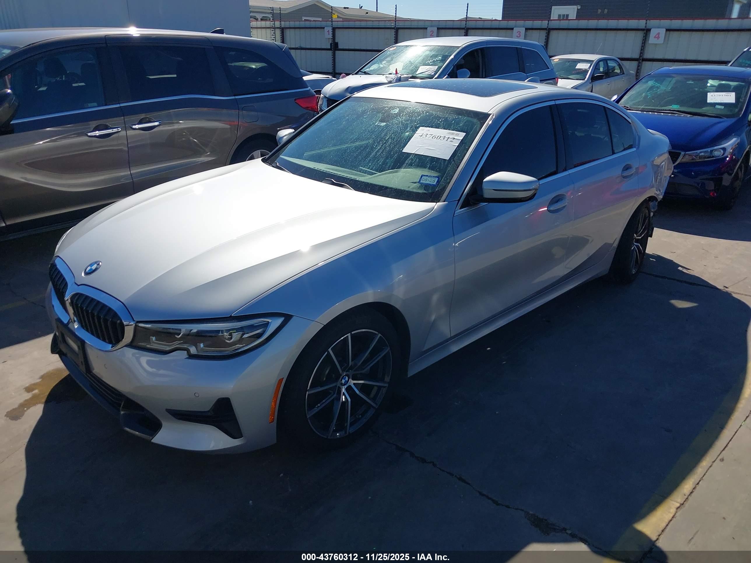 BMW 330I image 2
