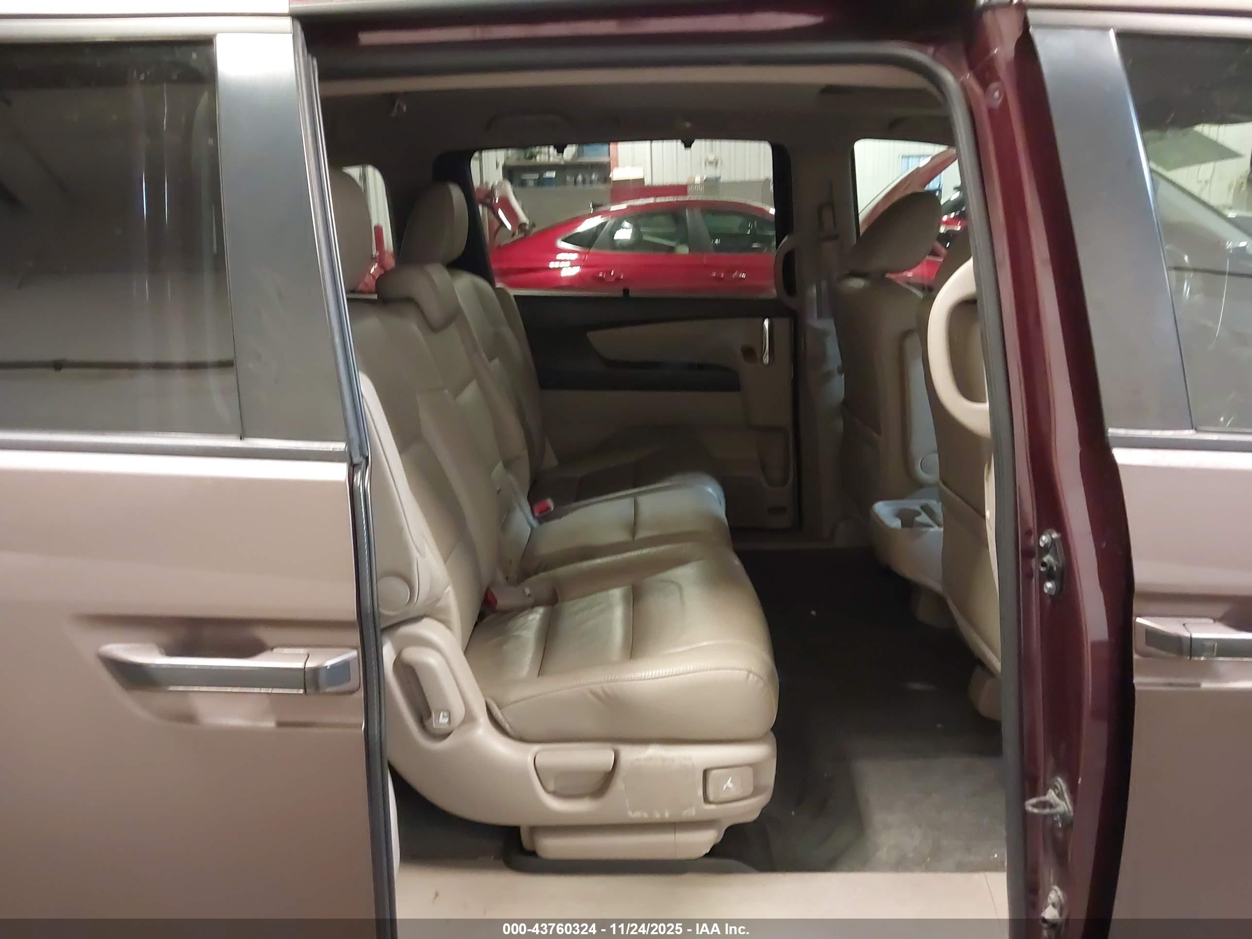 HONDA ODYSSEY image 8