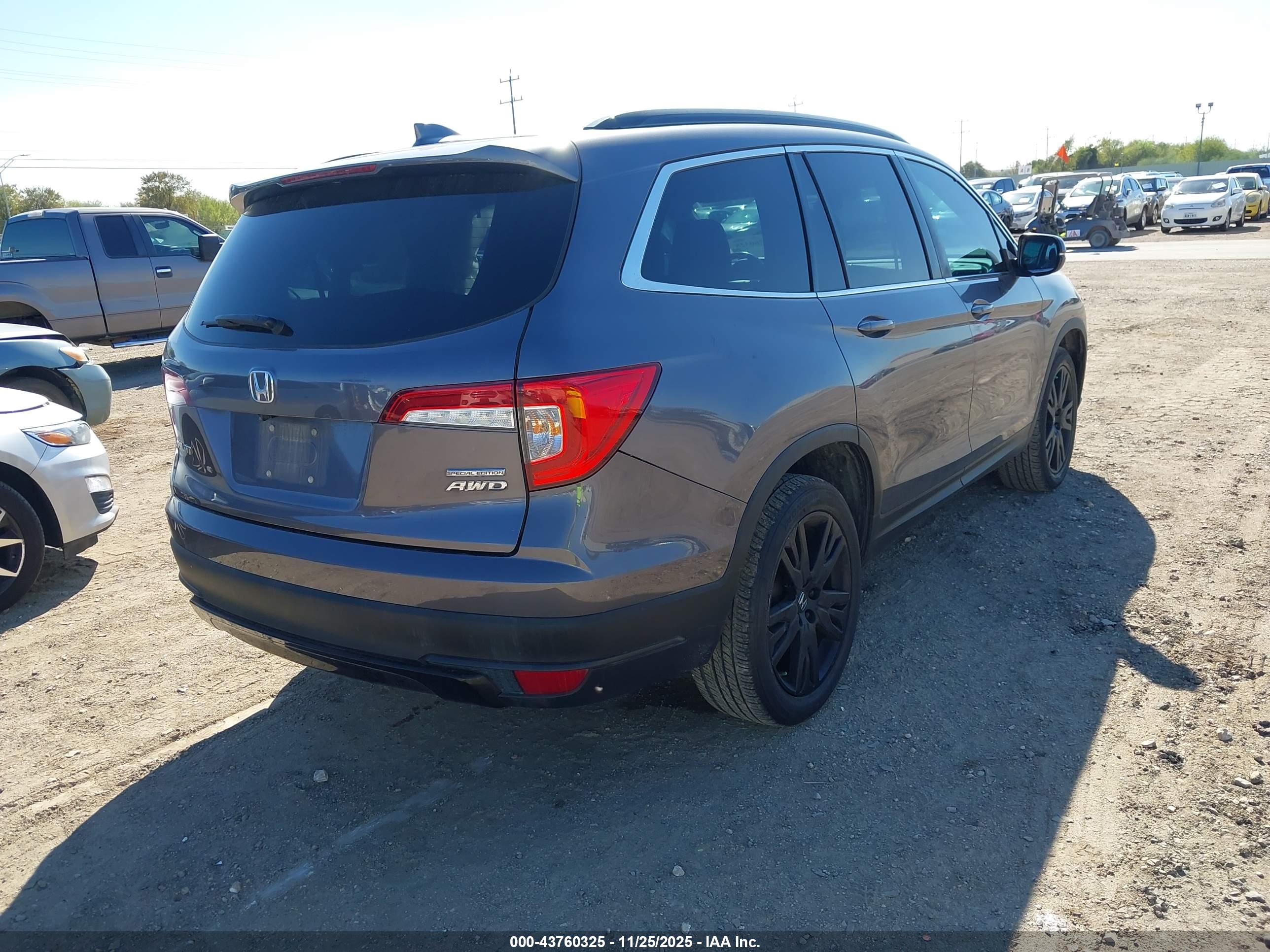 HONDA PILOT image 4