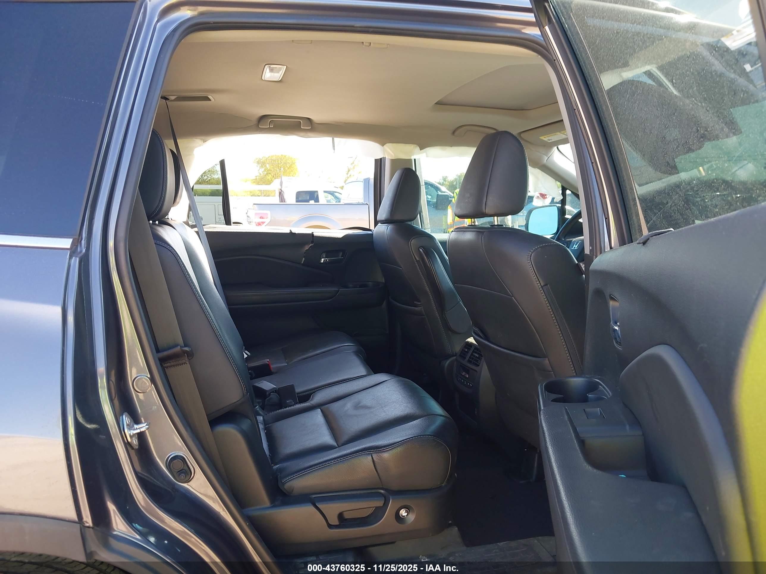 HONDA PILOT image 8