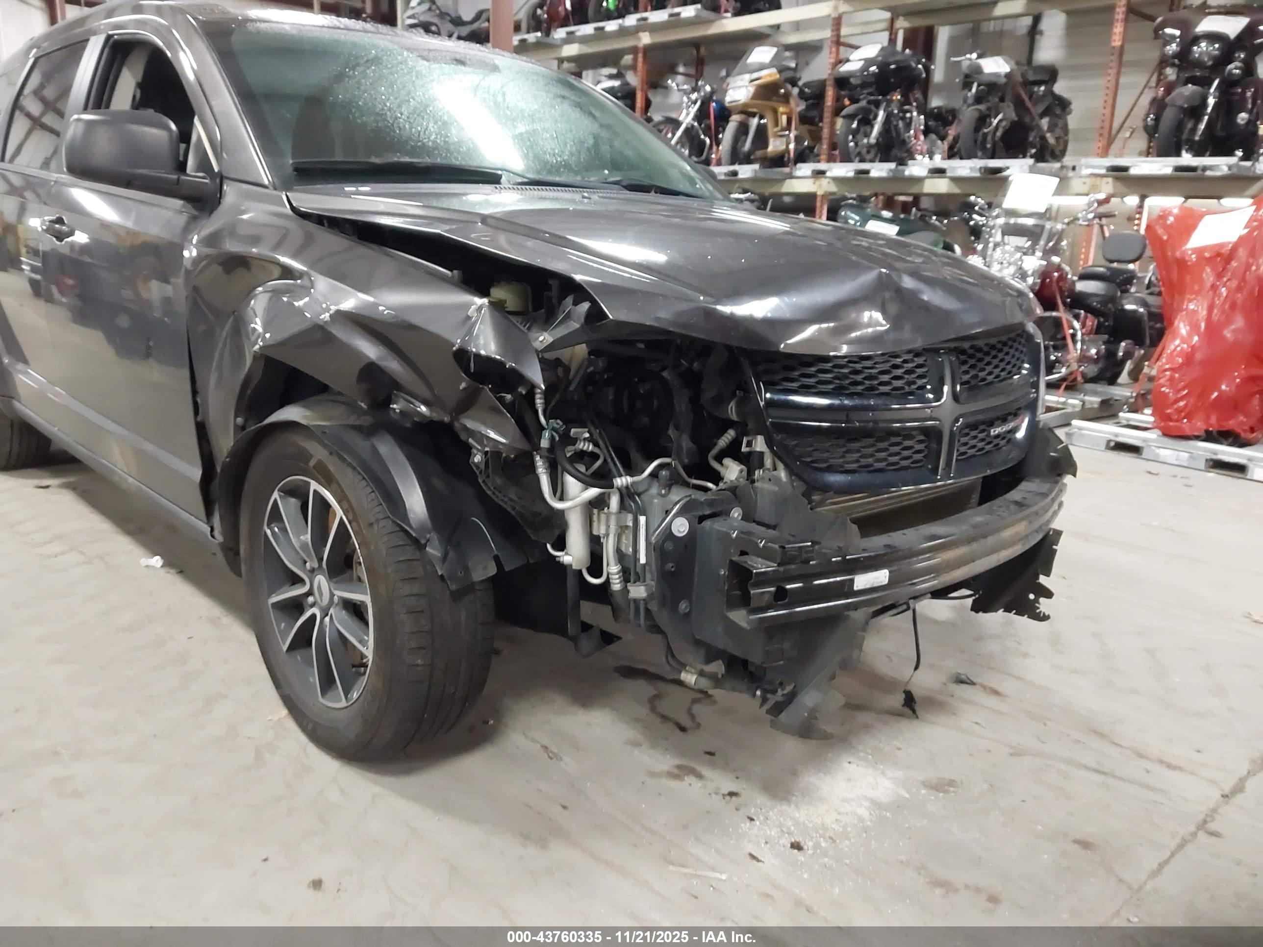 DODGE JOURNEY image 6