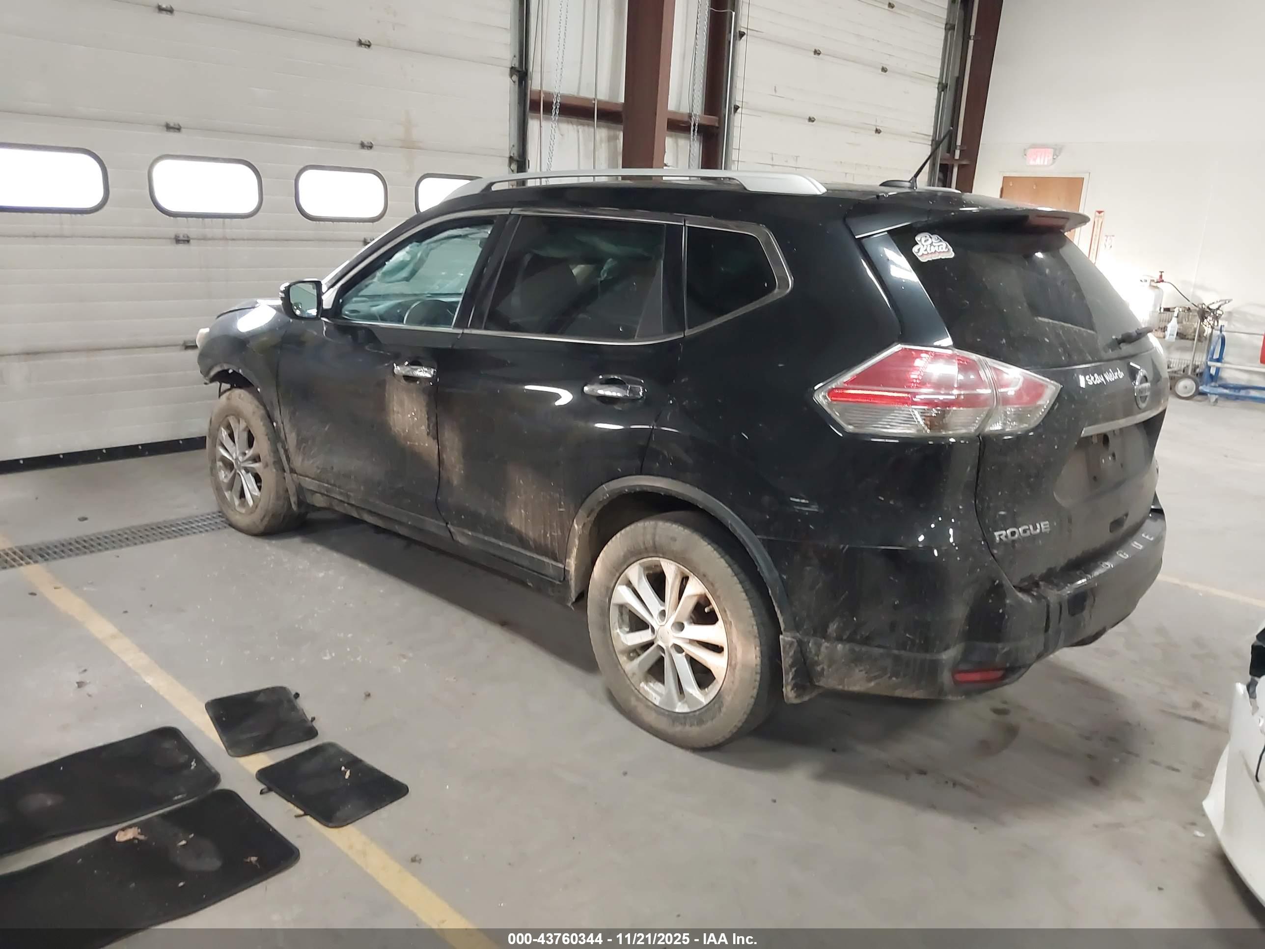 NISSAN ROGUE image 3