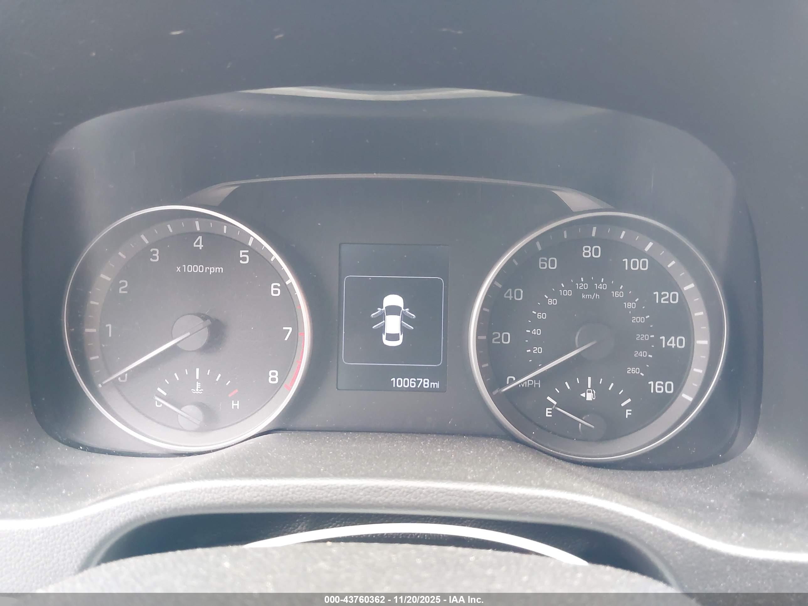 HYUNDAI ELANTRA image 7