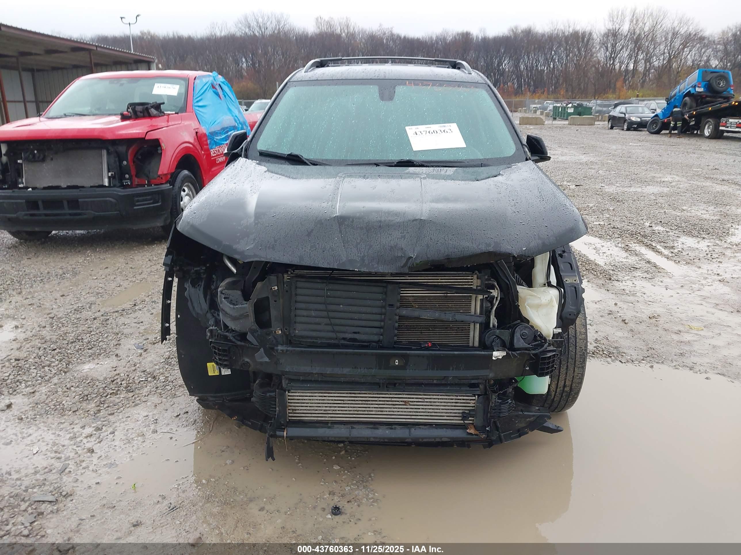 GMC TERRAIN image 6
