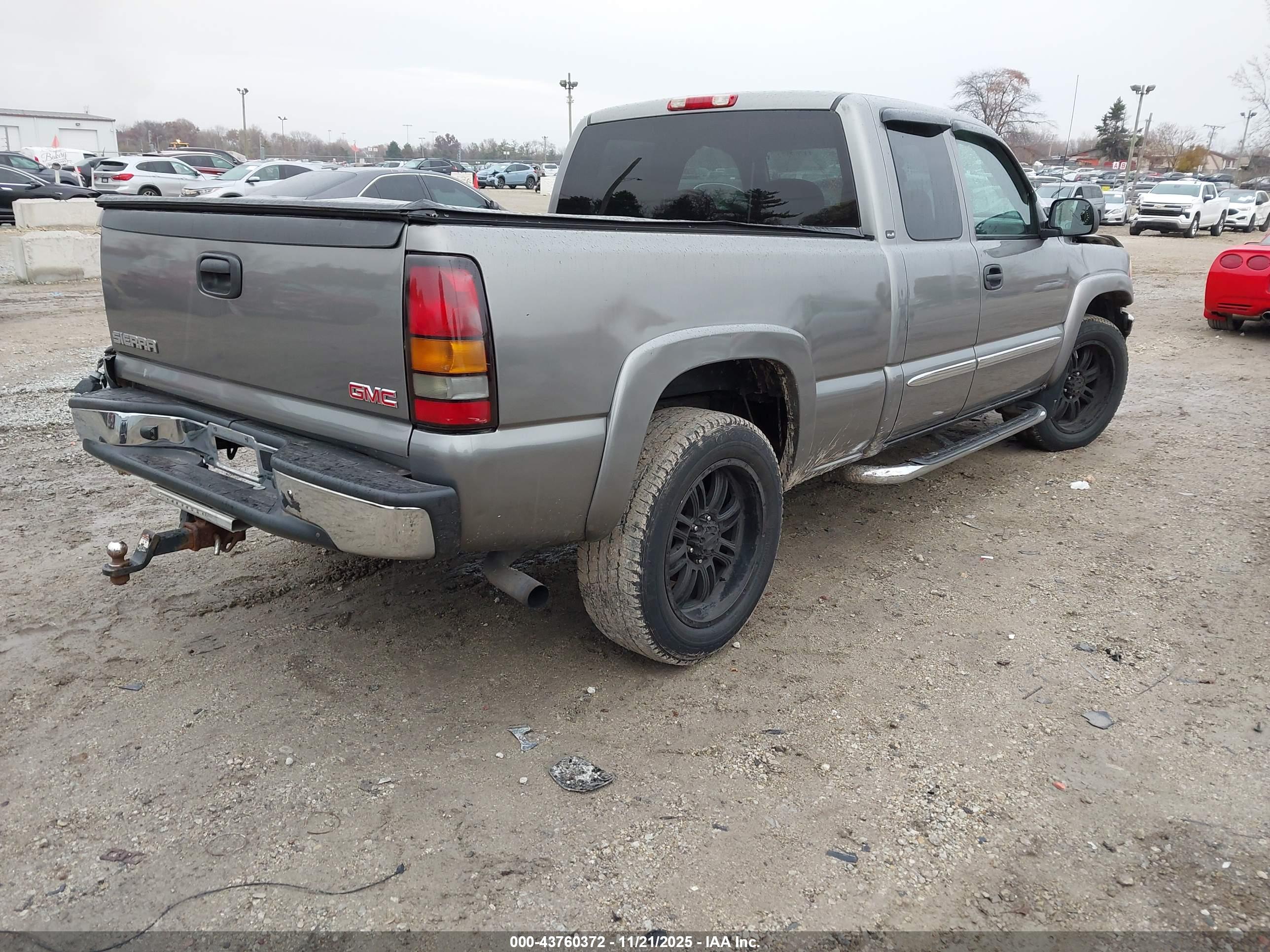 GMC SIERRA image 4