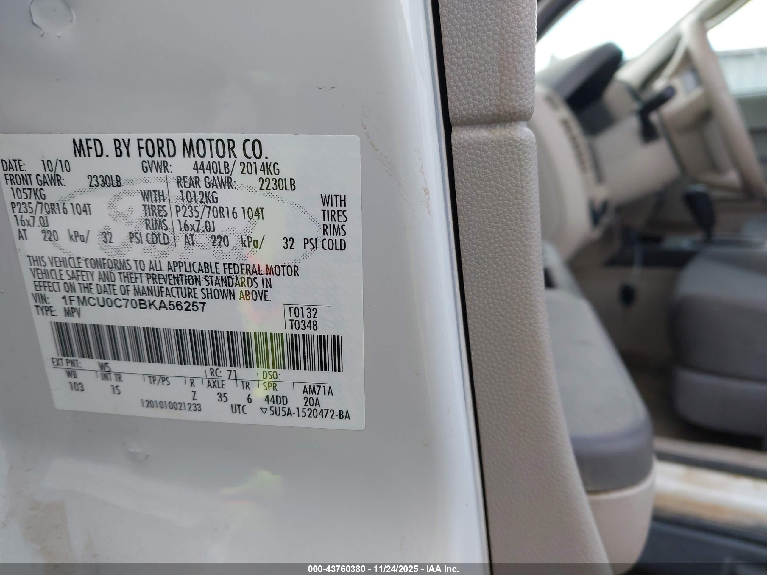 FORD ESCAPE image 9