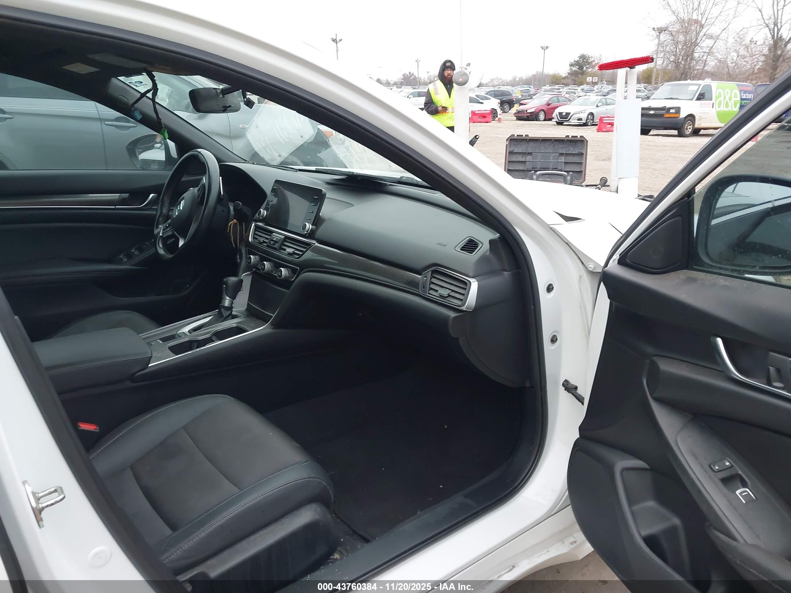 HONDA ACCORD image 5