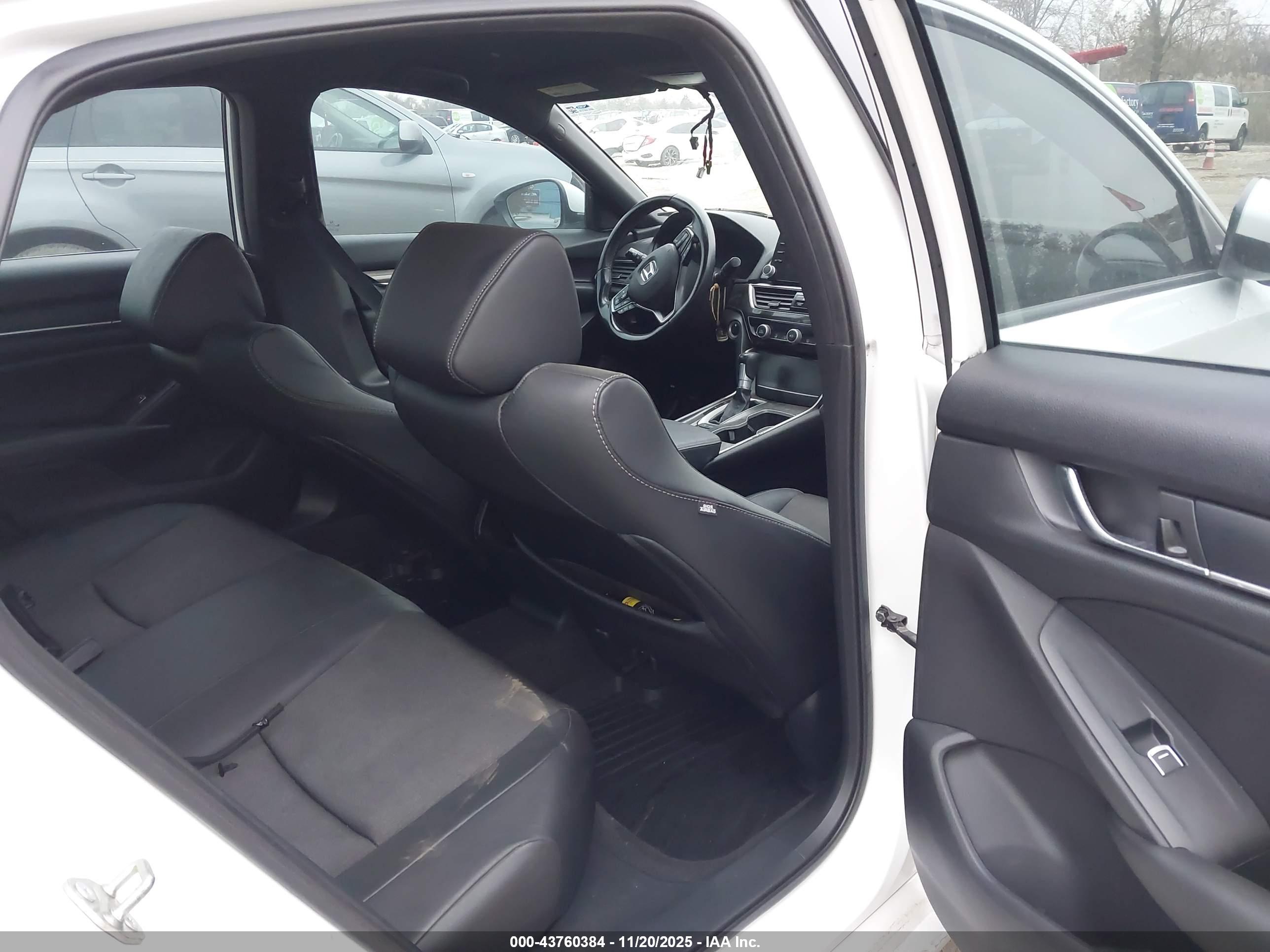 HONDA ACCORD image 8