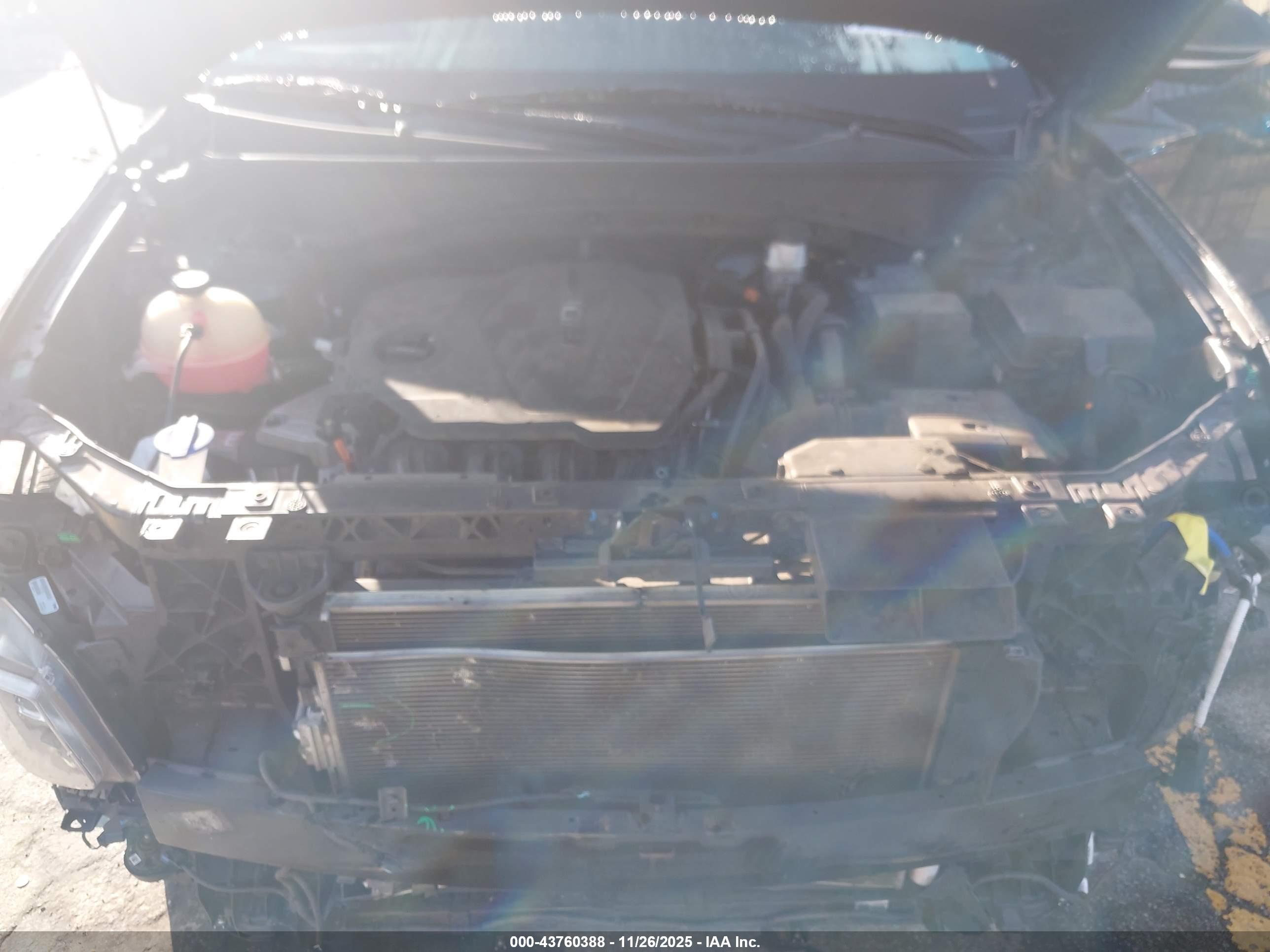 HYUNDAI TUCSON image 10