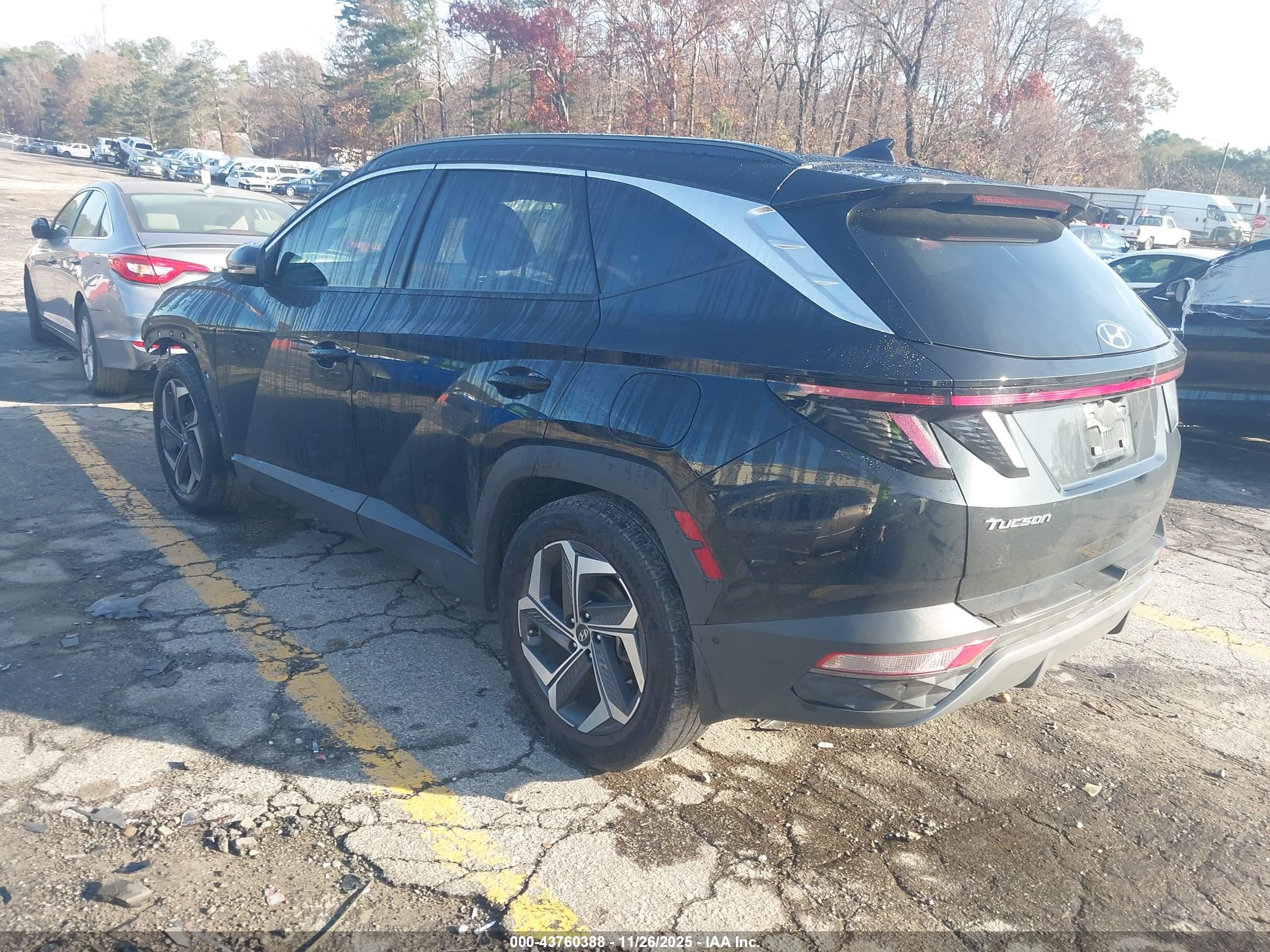 HYUNDAI TUCSON image 3