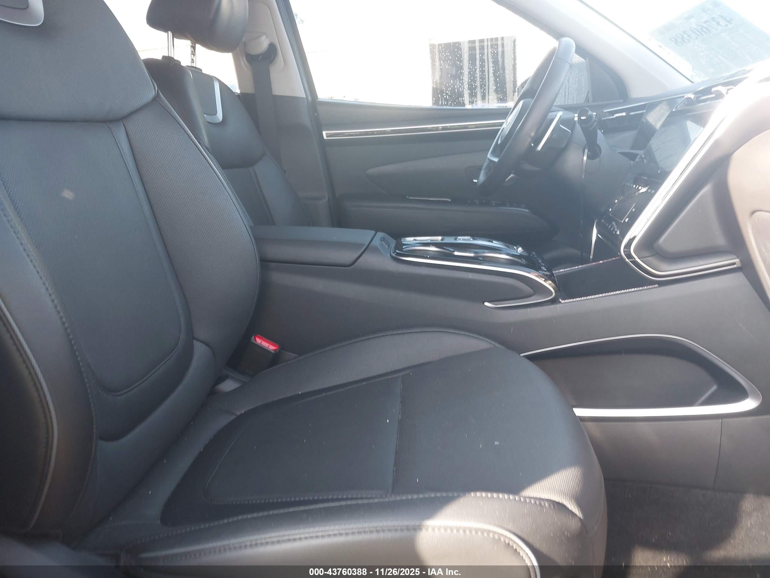 HYUNDAI TUCSON image 5