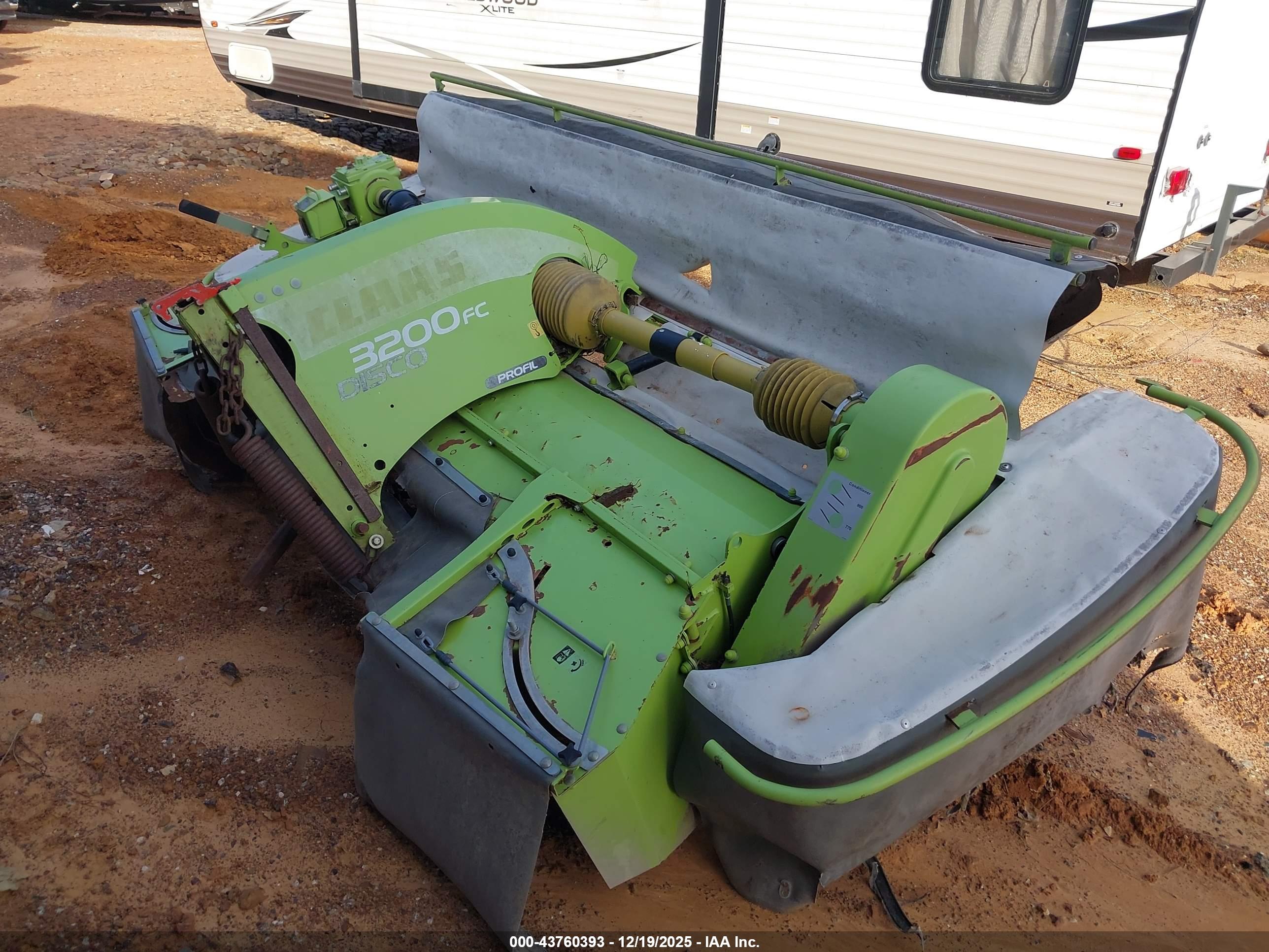 CLAAS 3200FC image 3