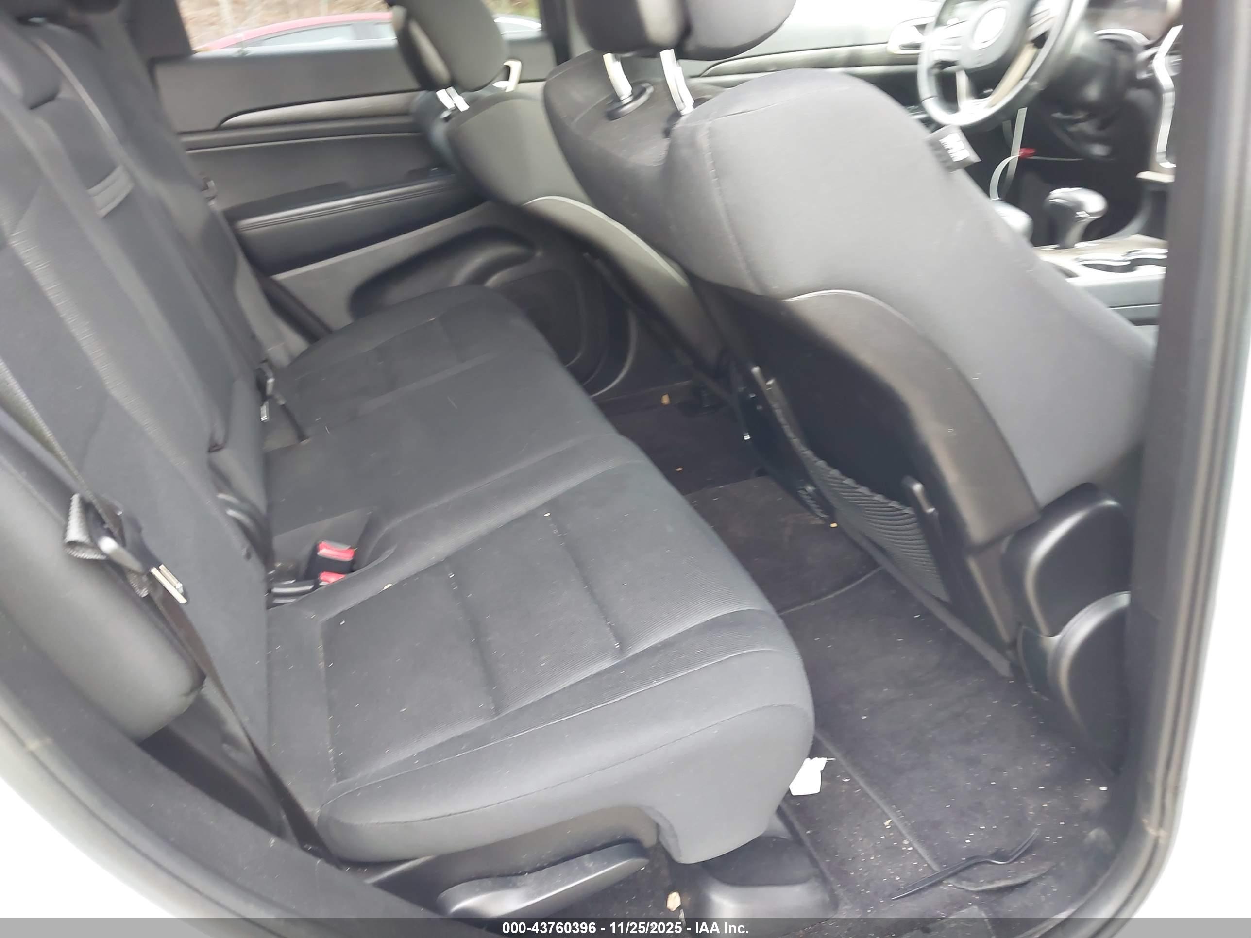 JEEP GRAND image 8