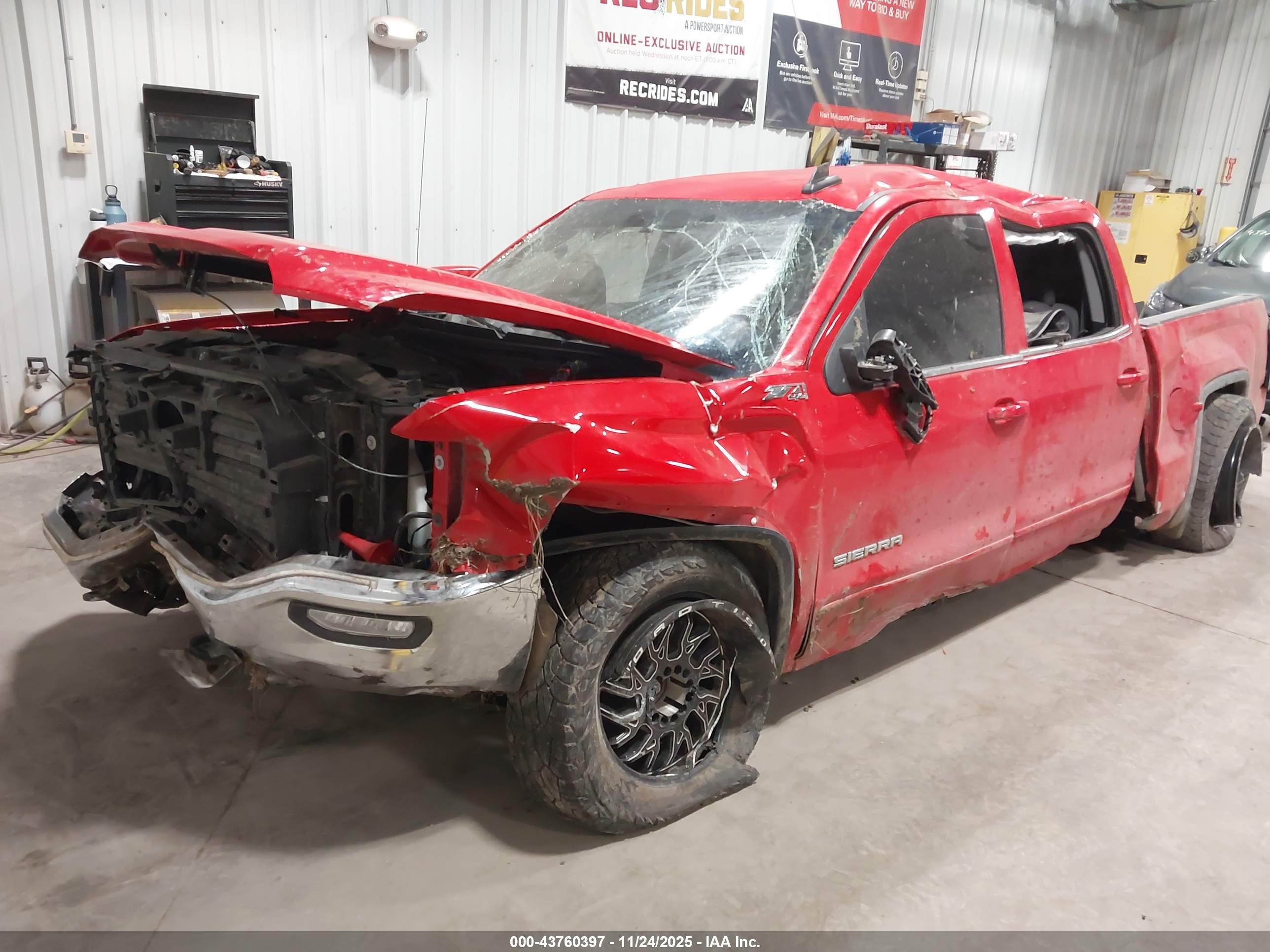 GMC SIERRA image 2