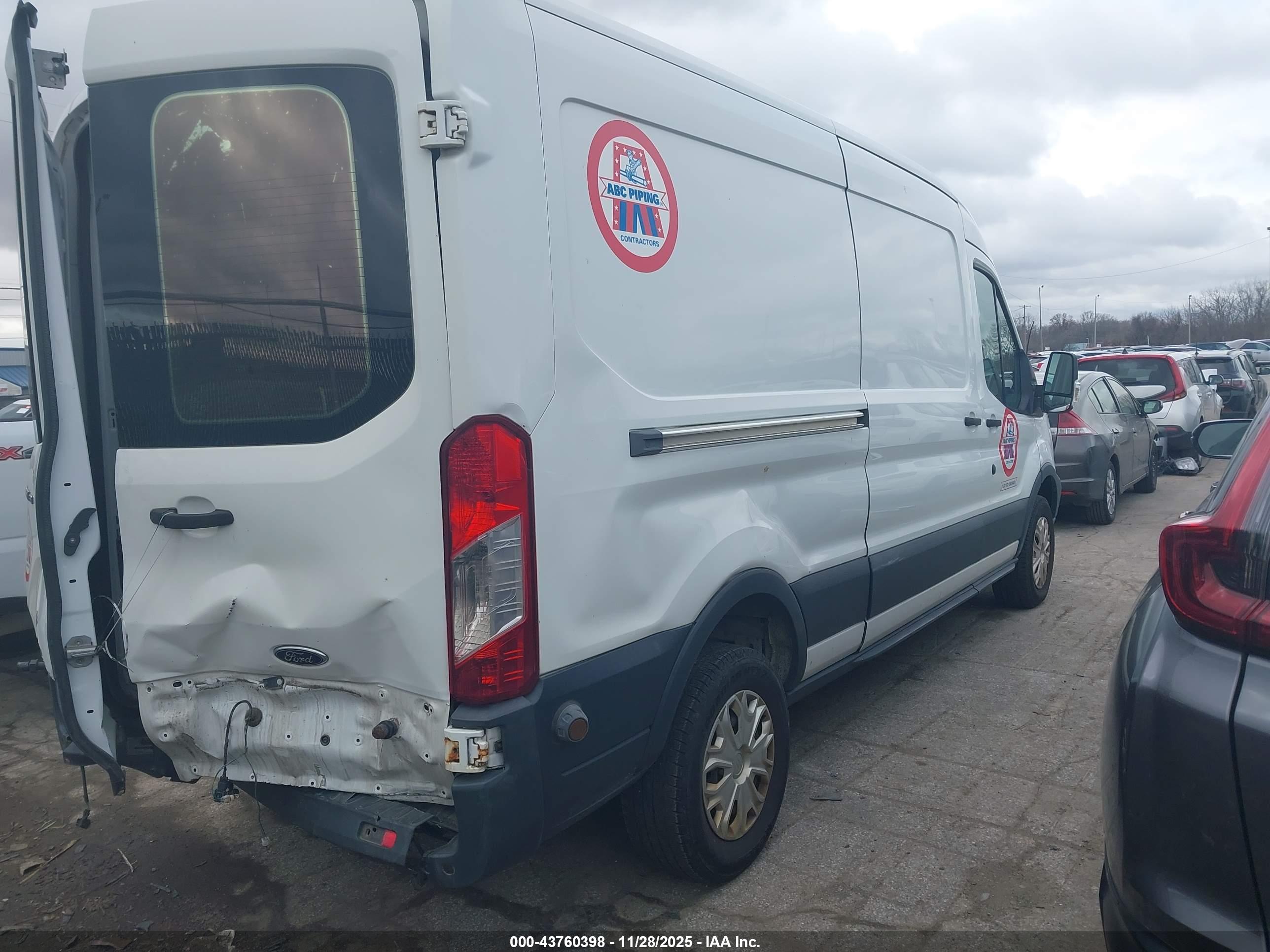 FORD TRANSIT-350 image 4