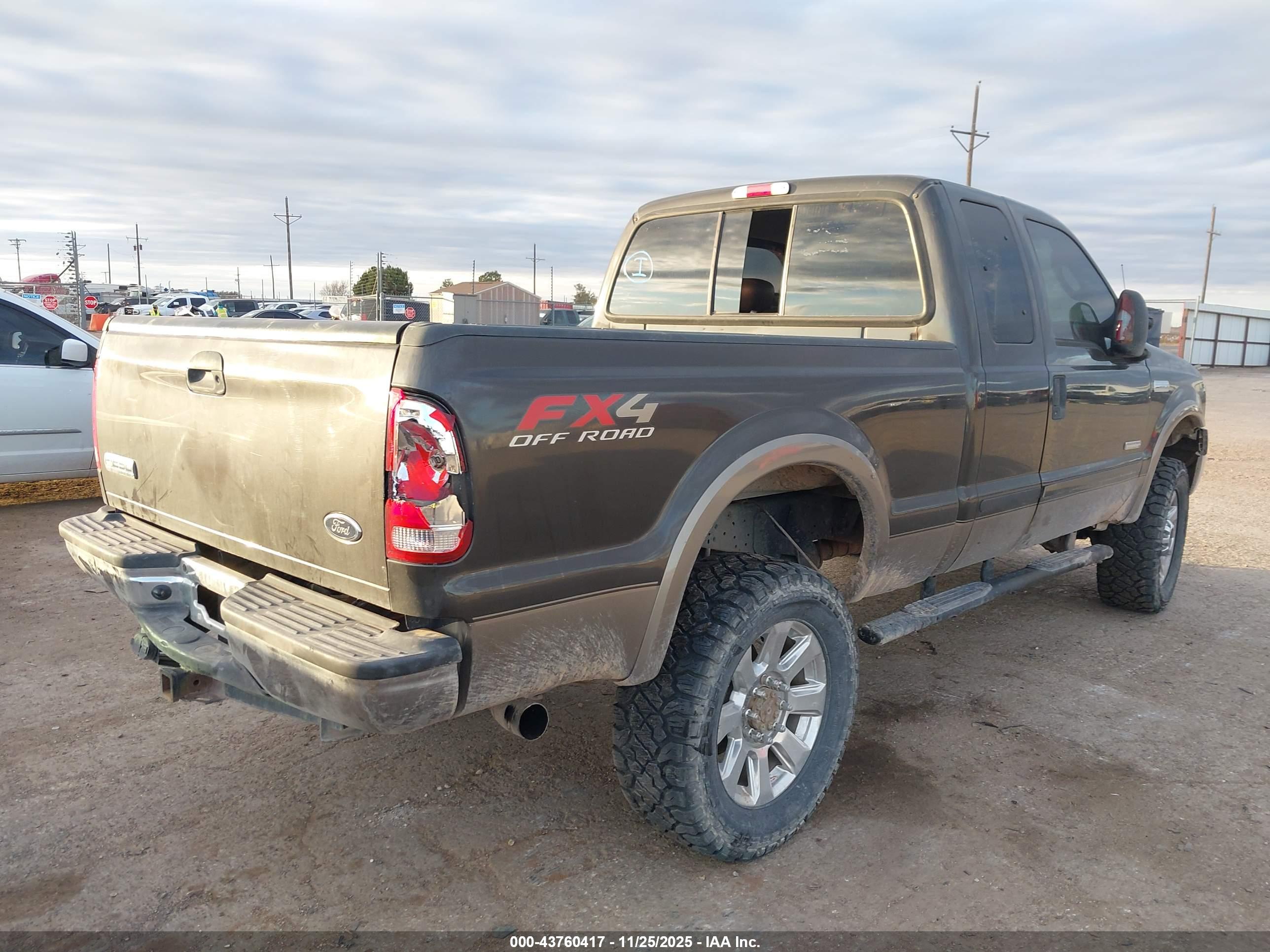 FORD F-250 image 4