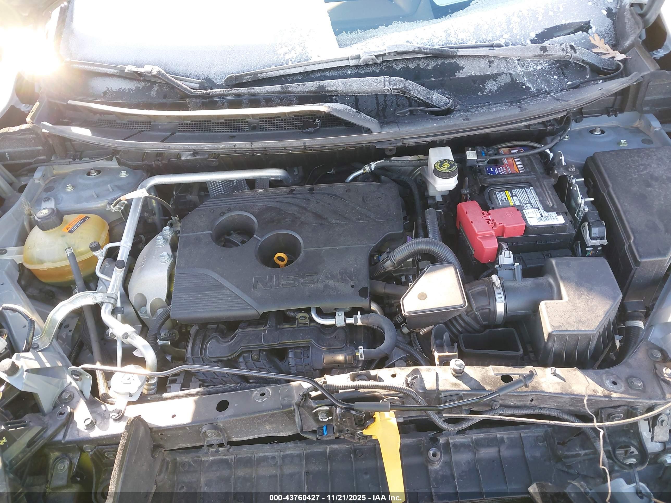 NISSAN ROGUE image 10