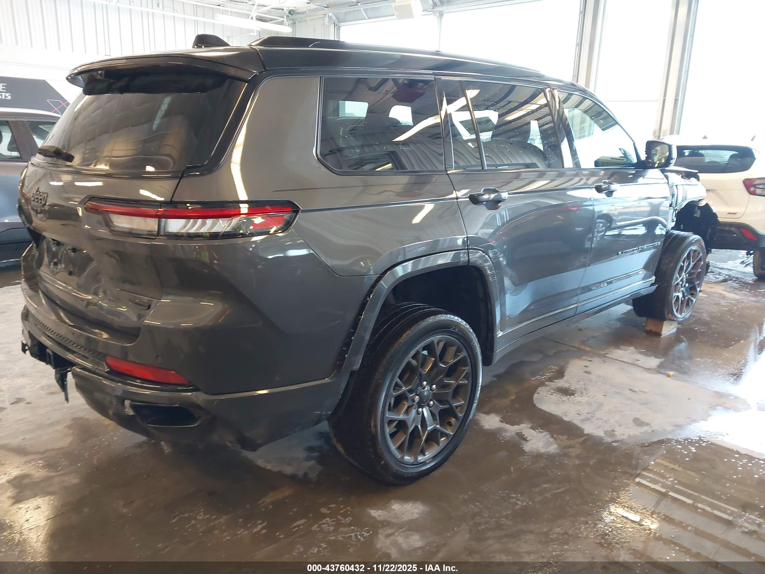 JEEP GRAND image 4