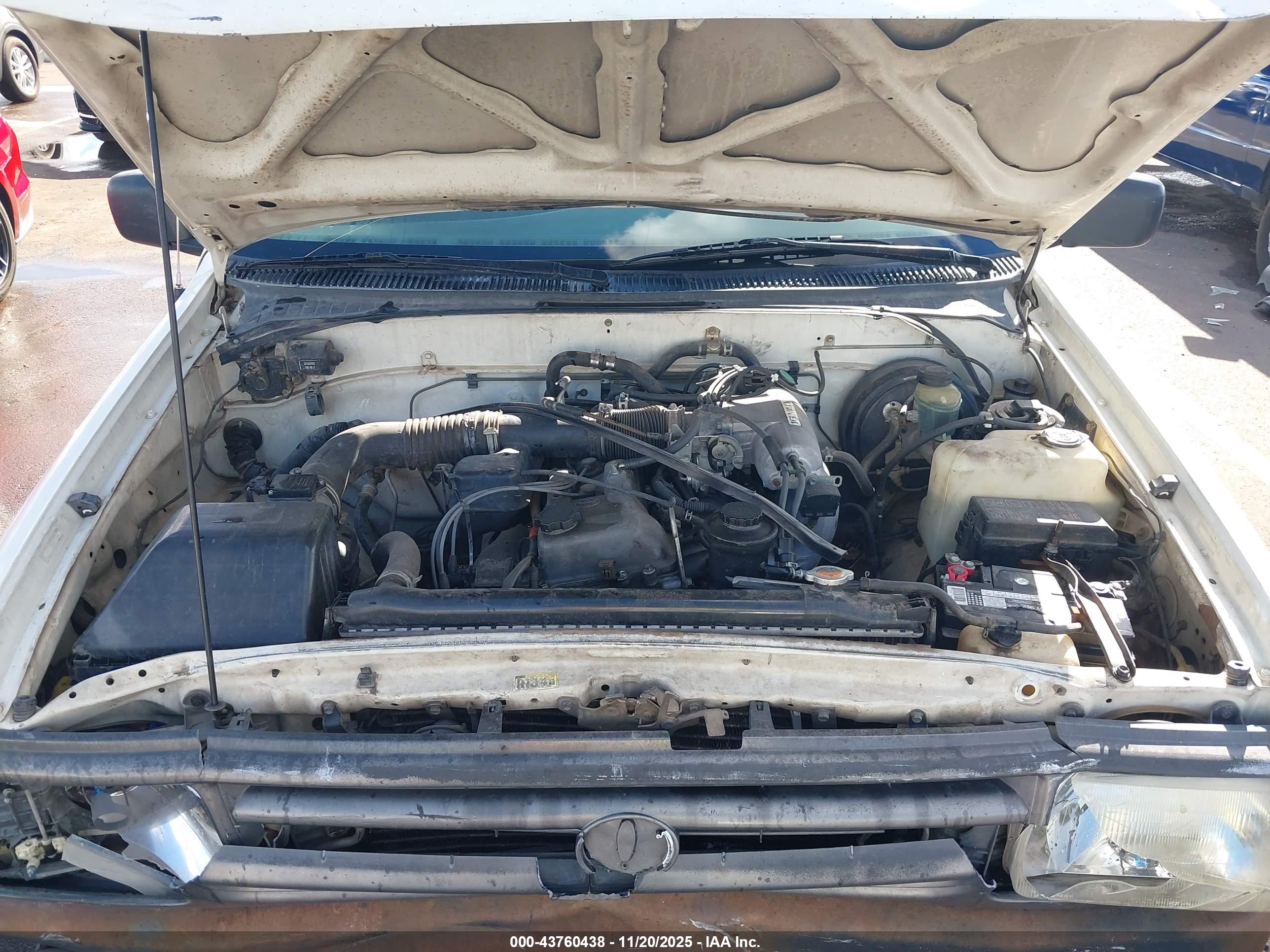 TOYOTA T100 image 10