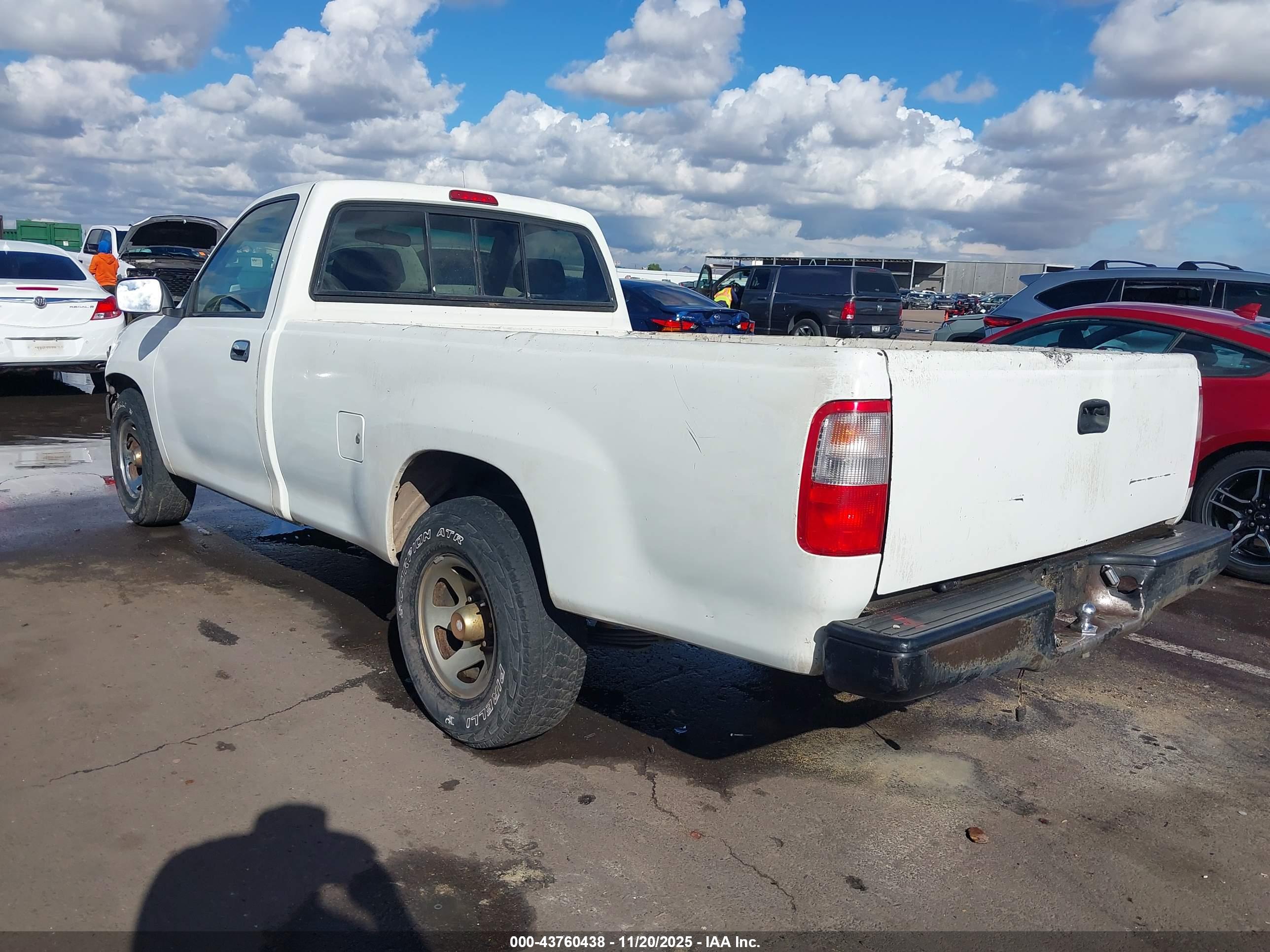 TOYOTA T100 image 3