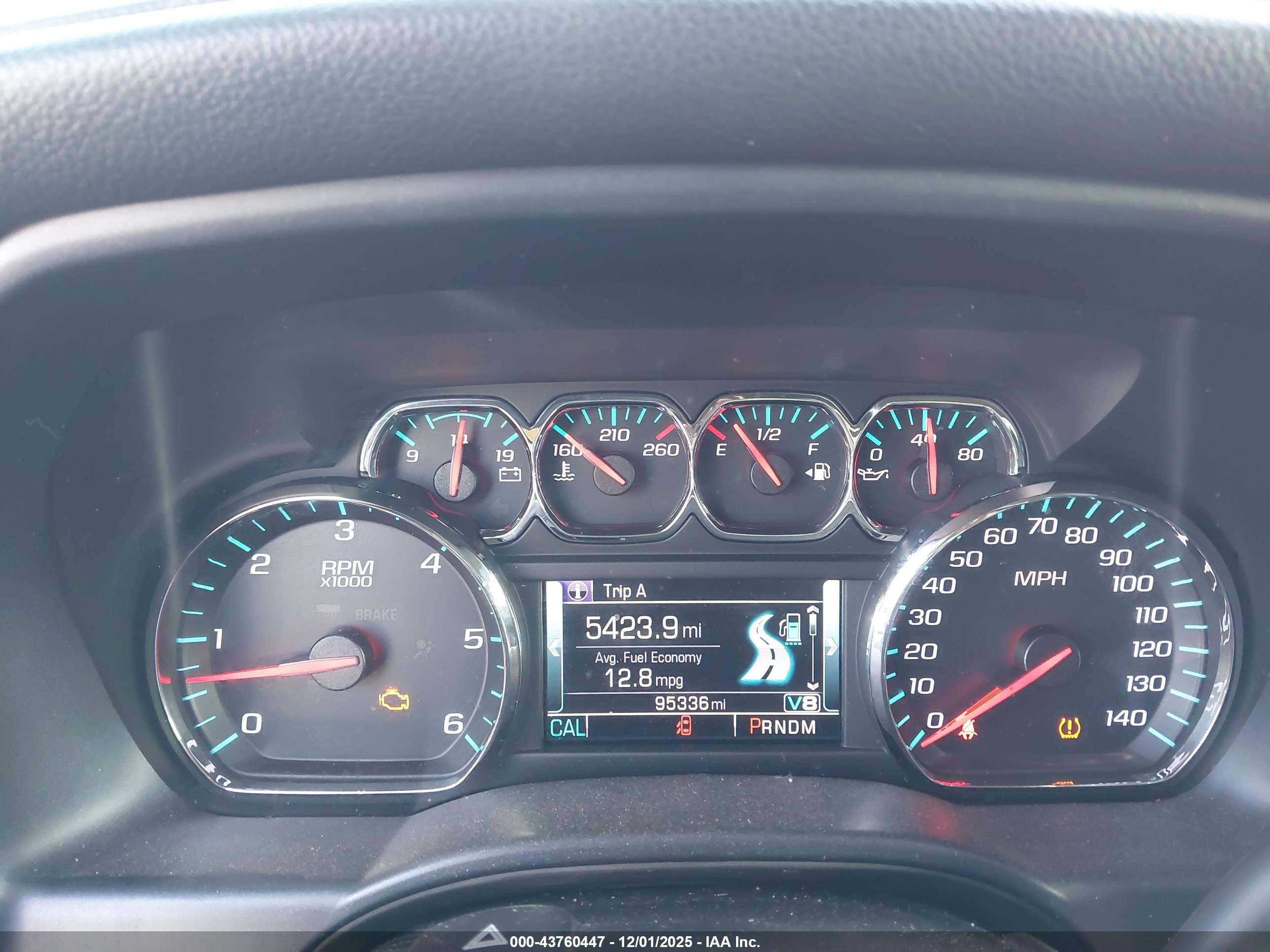 CHEVROLET SILVERADO image 7