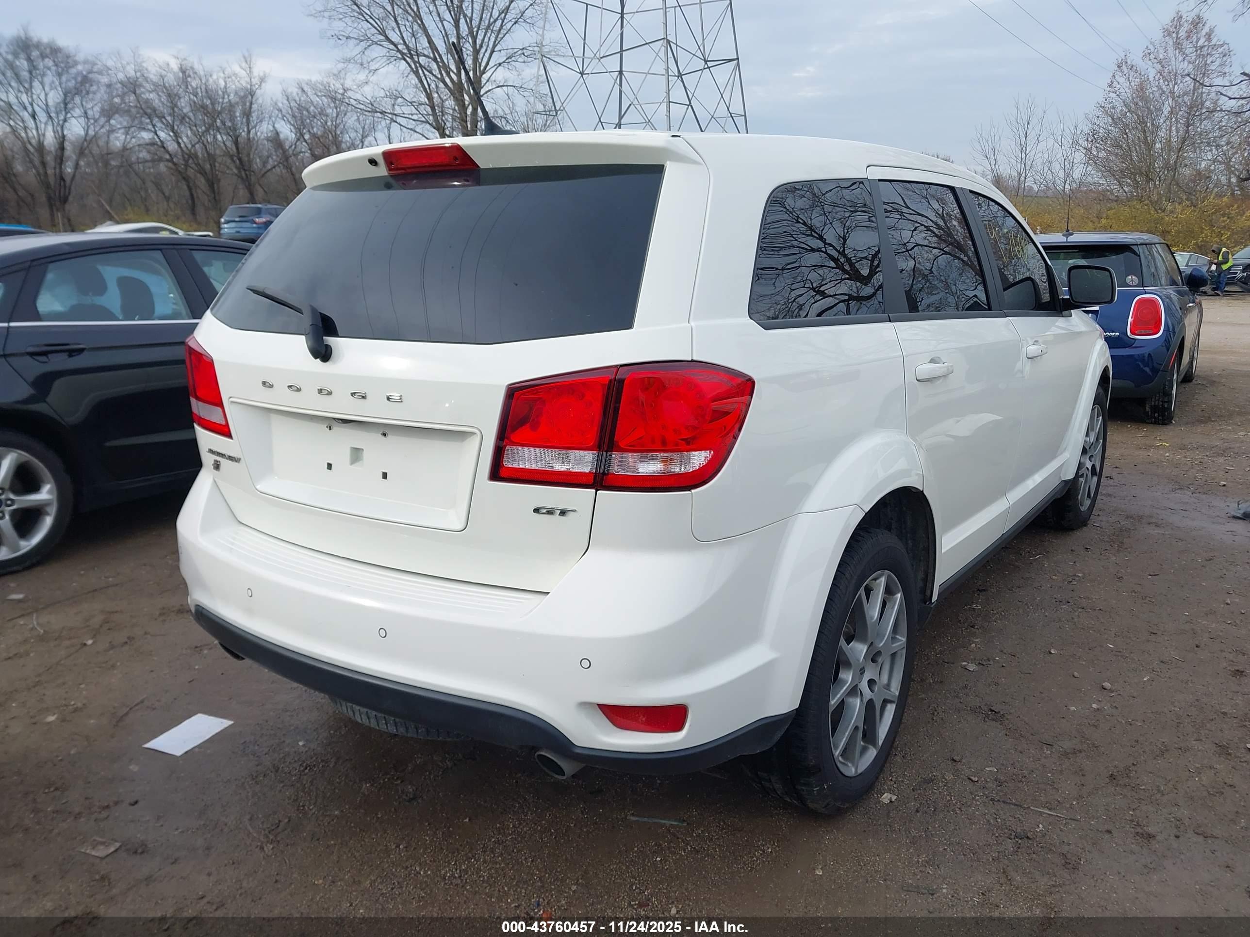 DODGE JOURNEY image 4