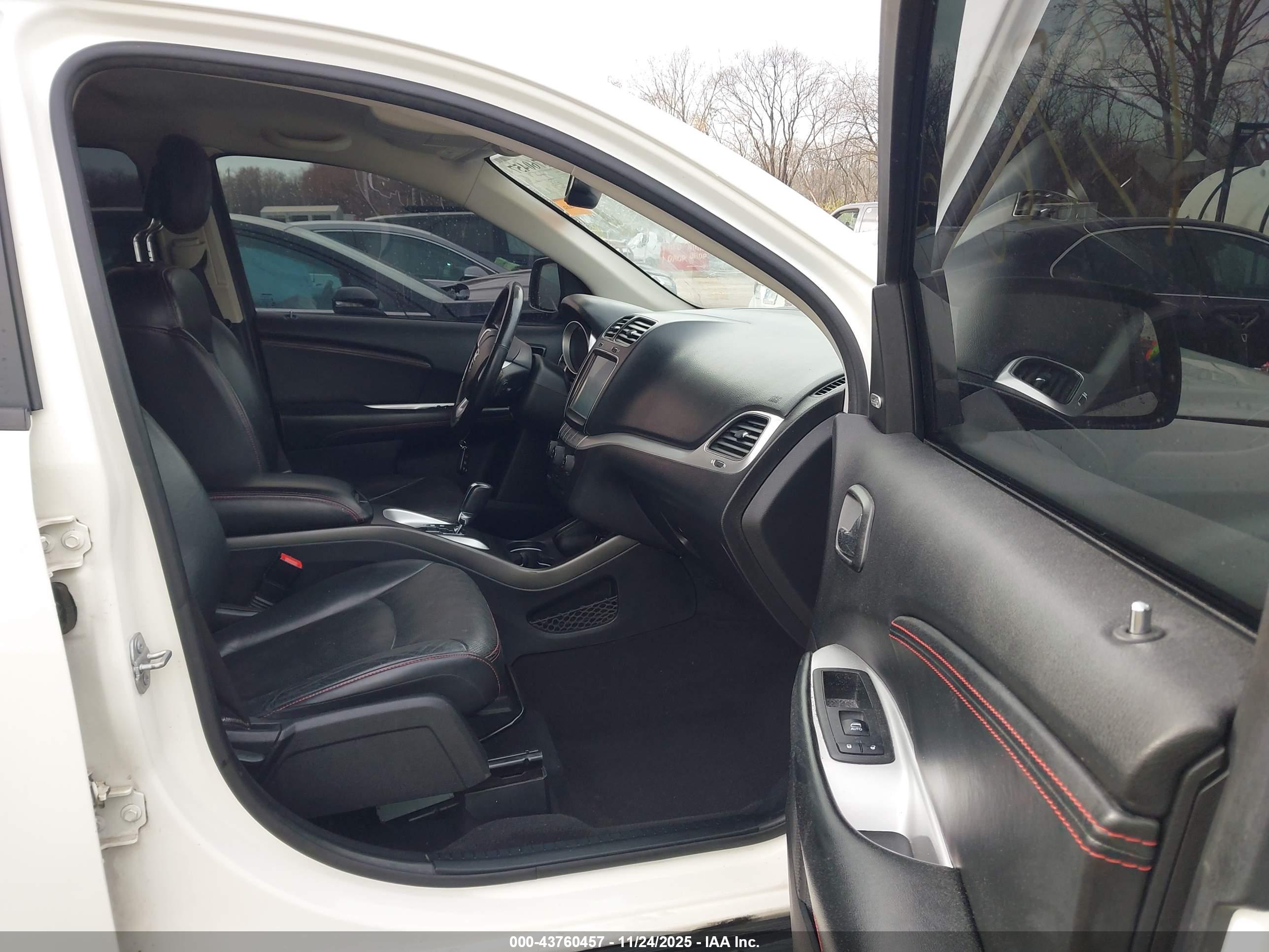 DODGE JOURNEY image 5