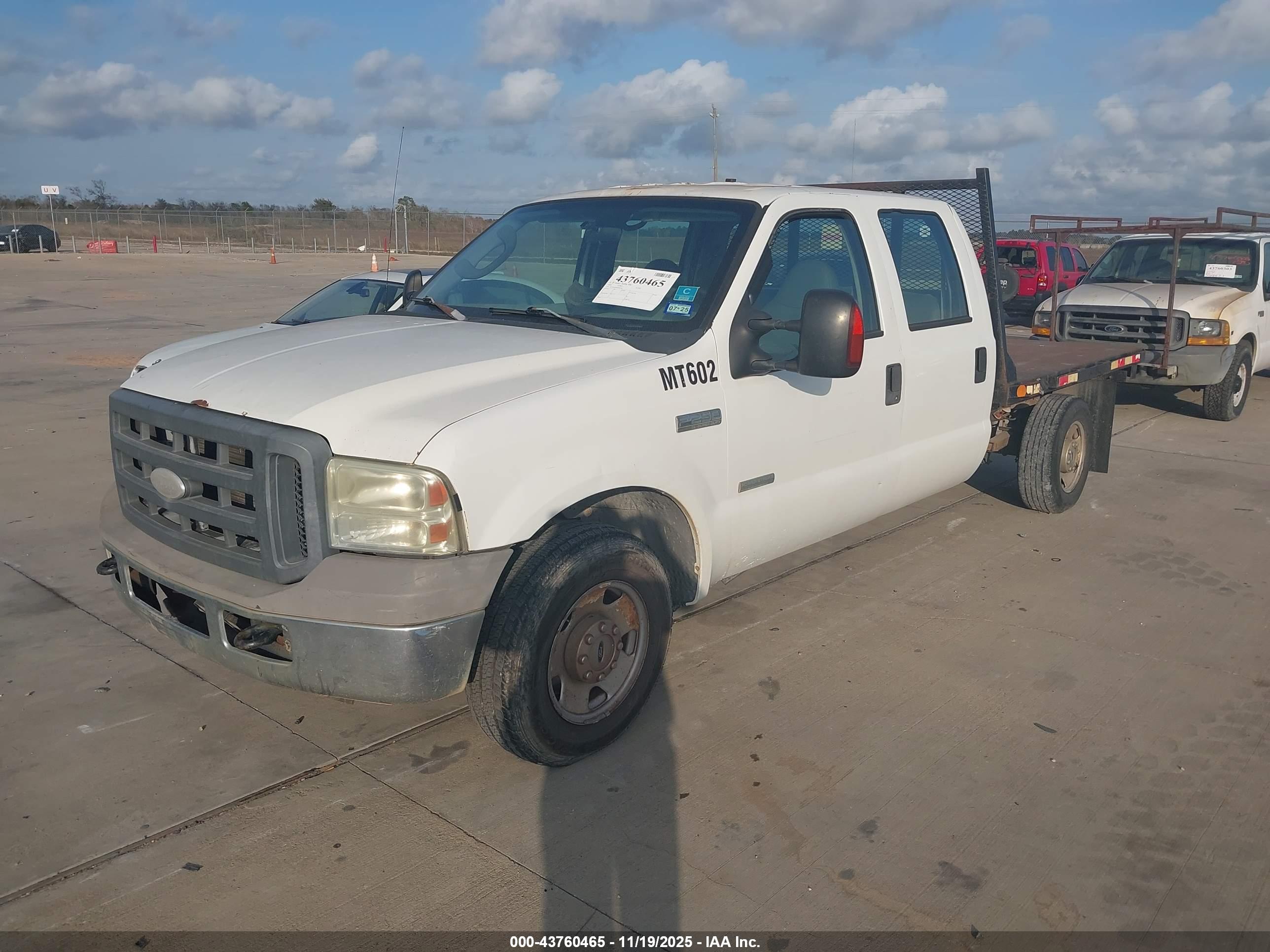 FORD F-250 image 2