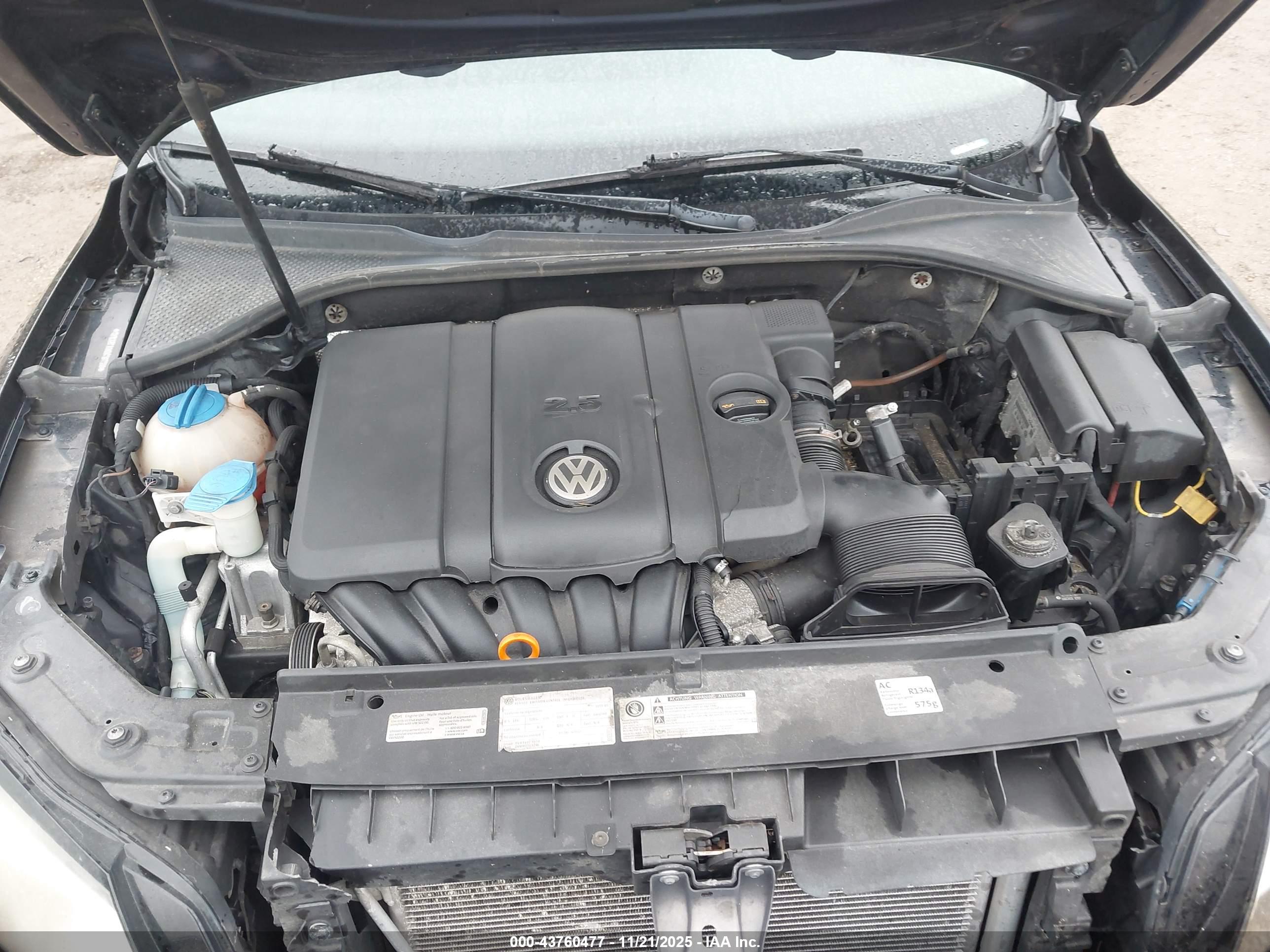 VOLKSWAGEN PASSAT image 10