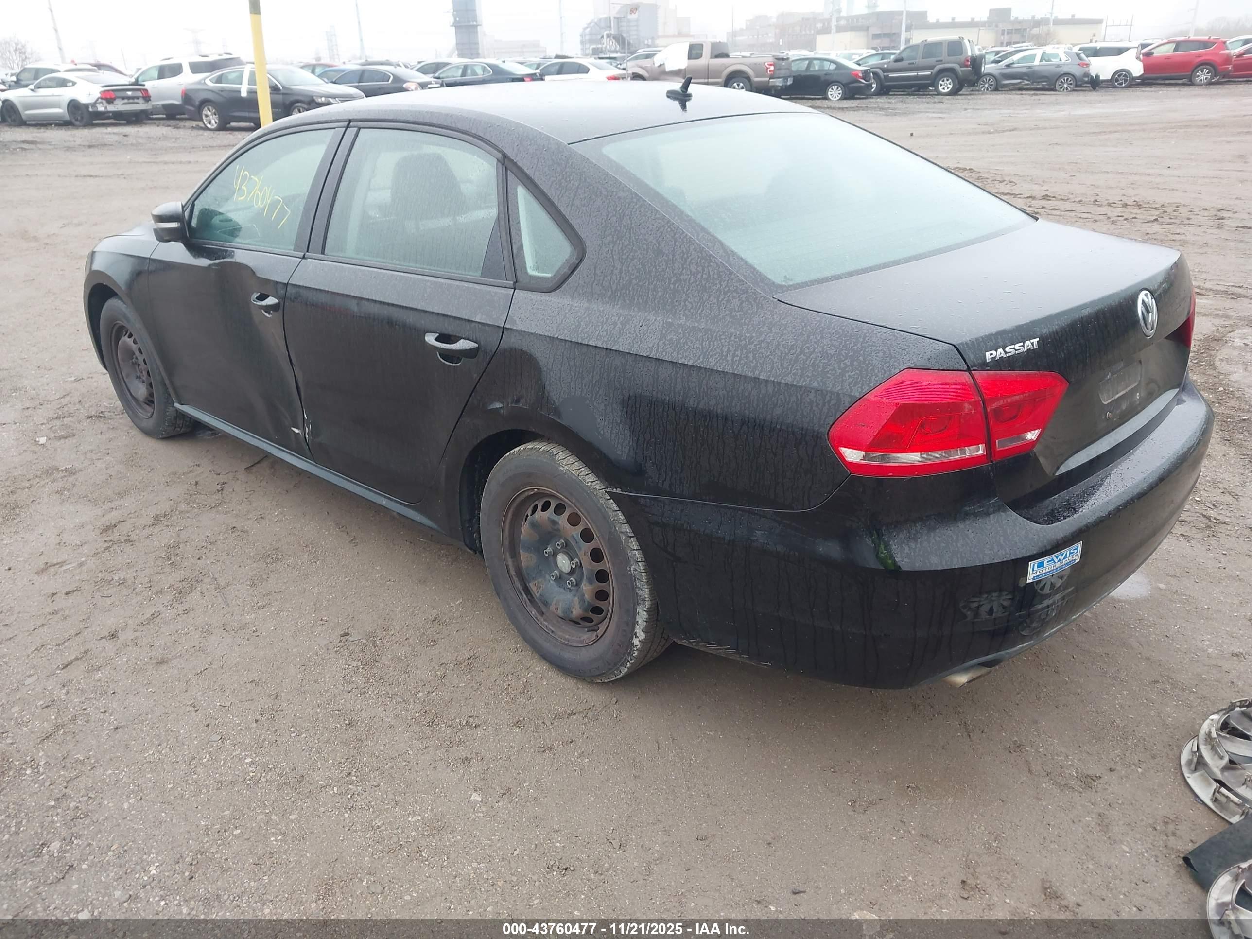 VOLKSWAGEN PASSAT image 3