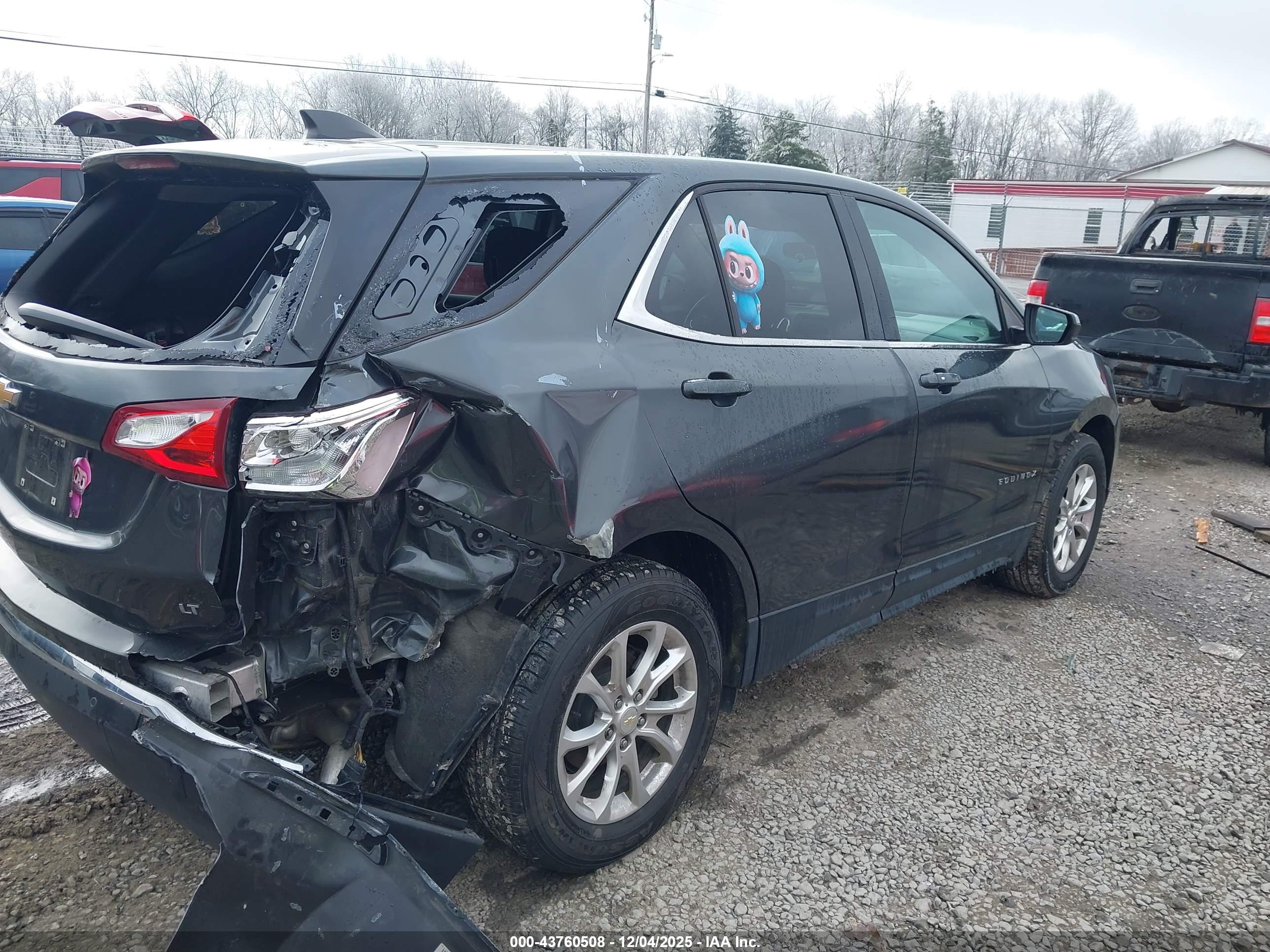 CHEVROLET EQUINOX image 4