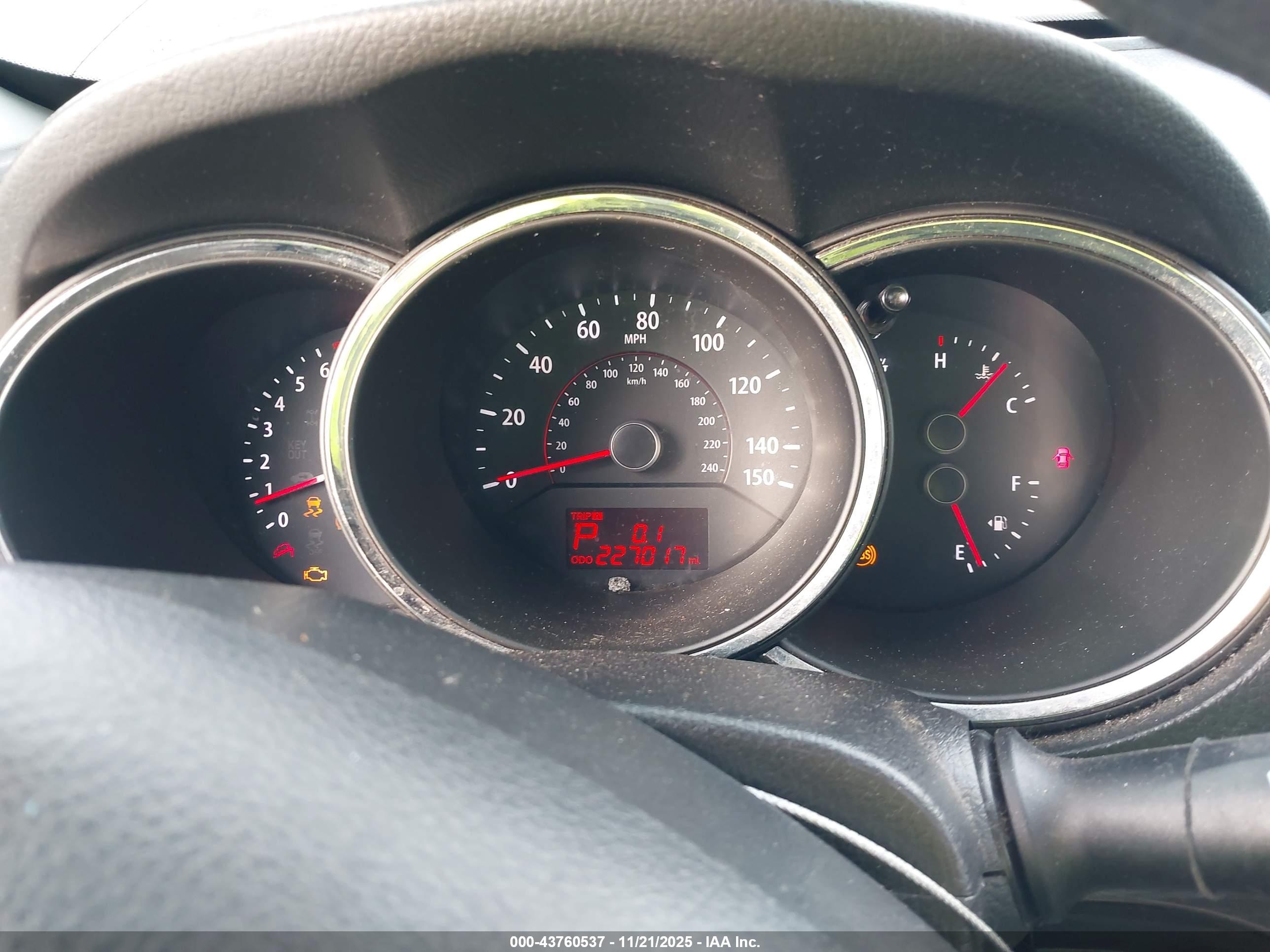 KIA SORENTO image 7