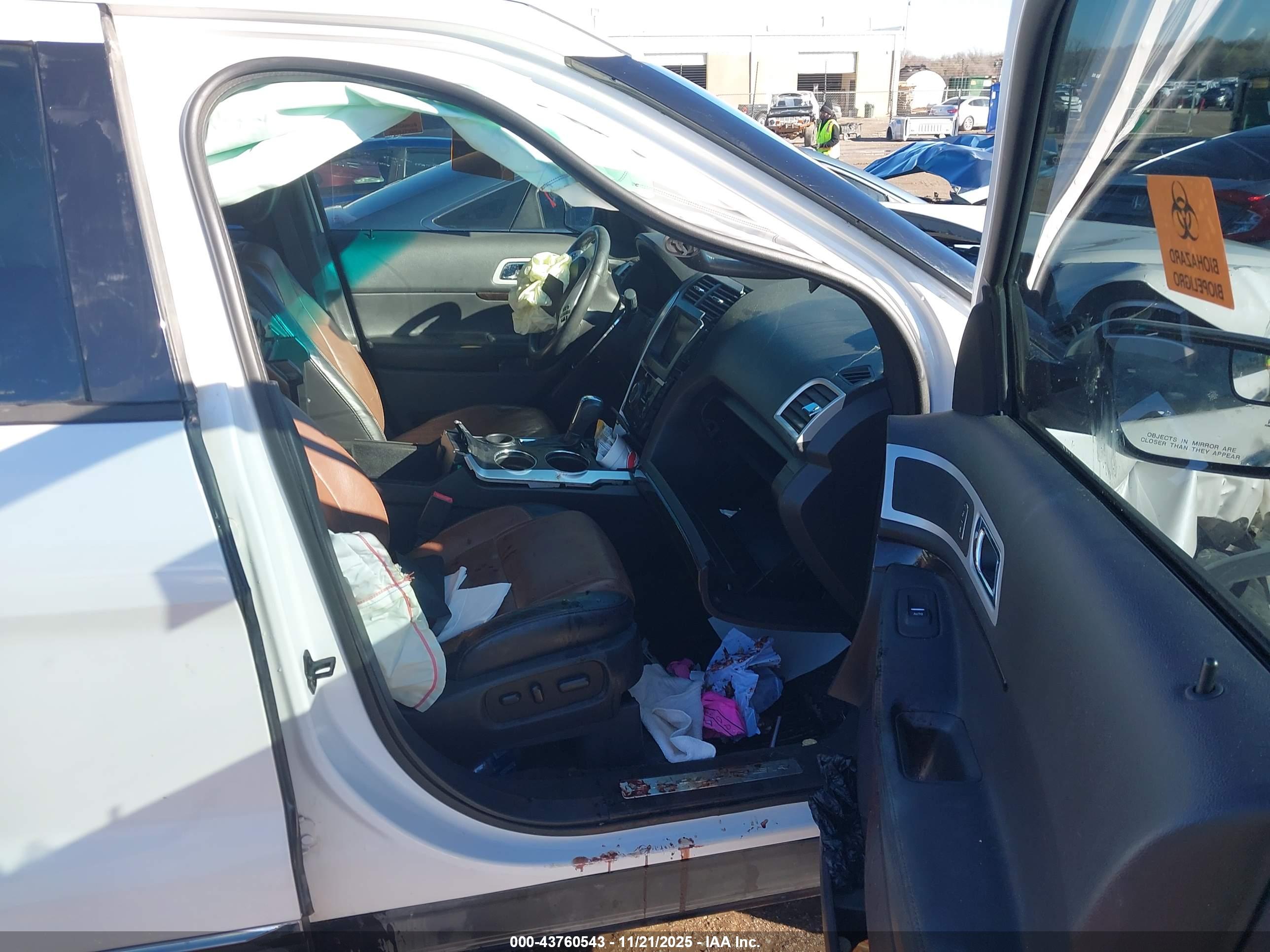 FORD EXPLORER image 5