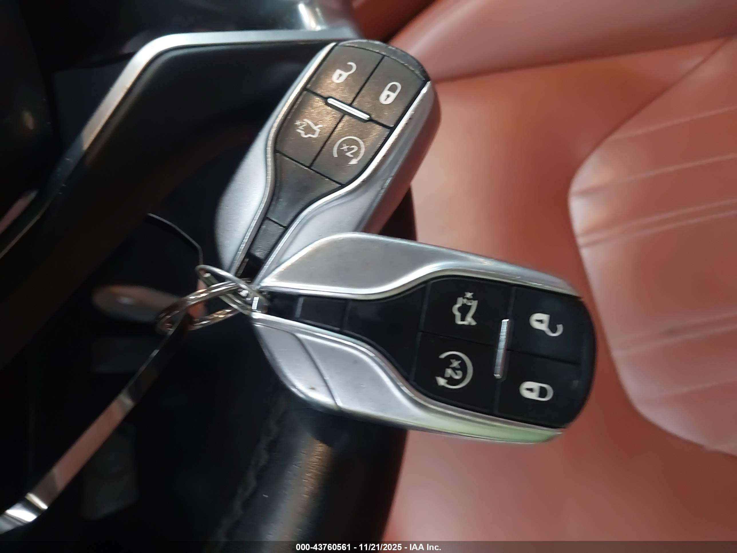 MASERATI LEVANTE image 11