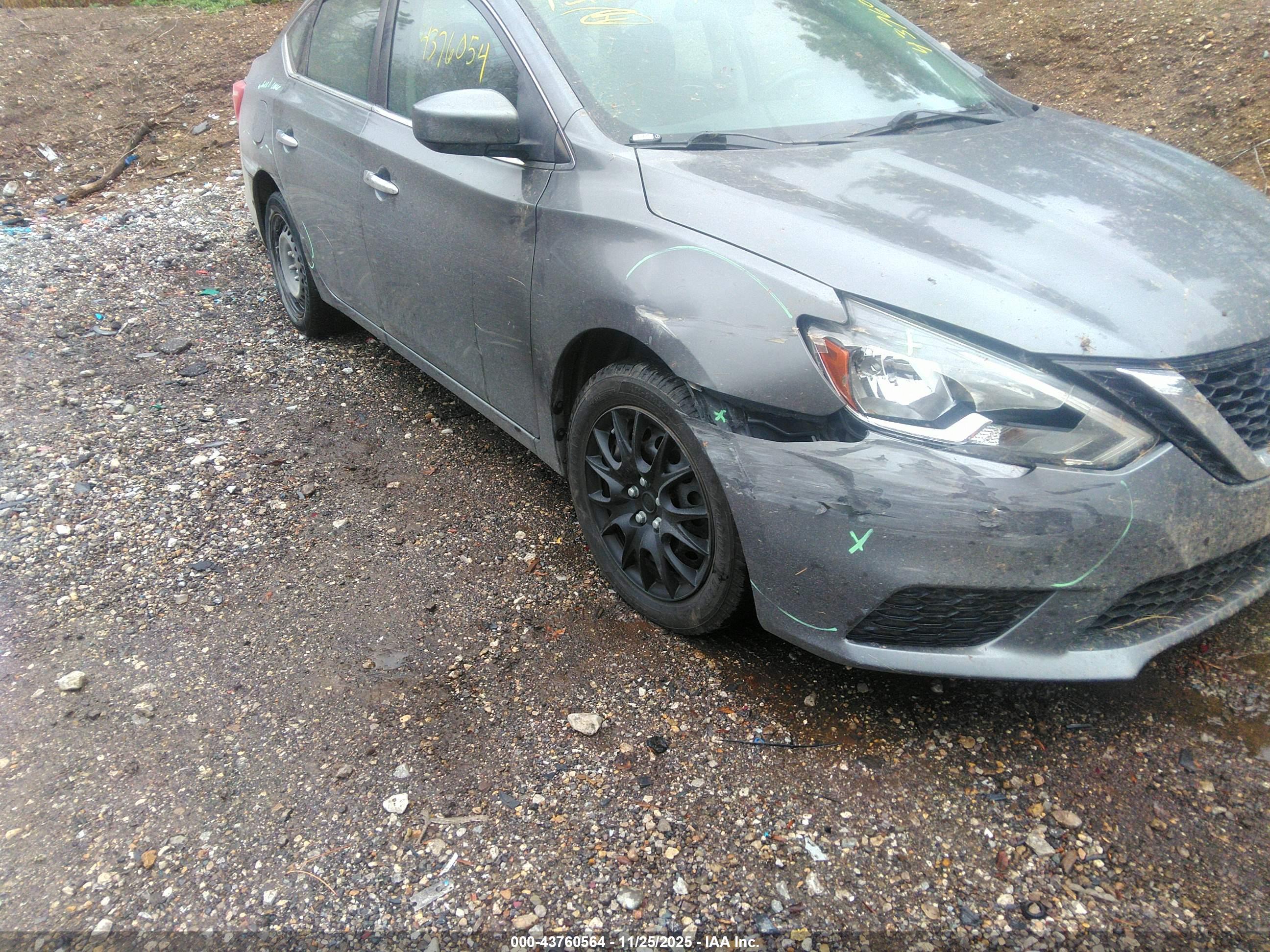 NISSAN SENTRA image 6