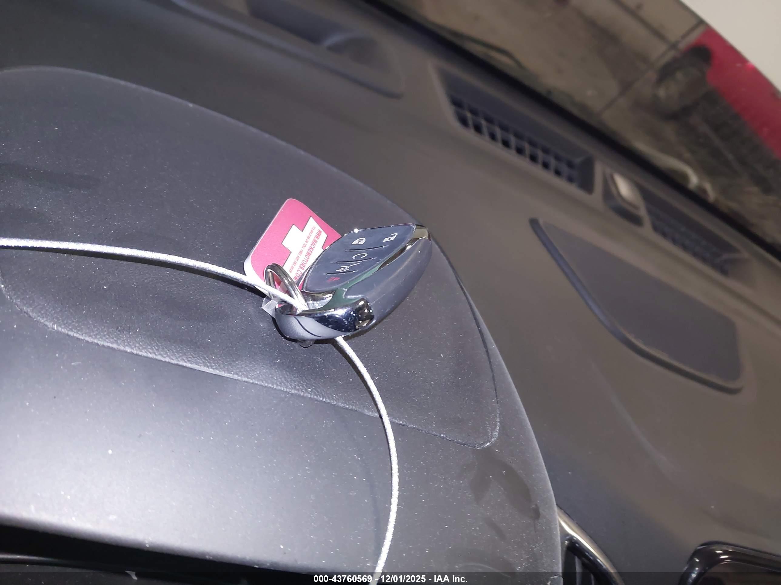 CHEVROLET EQUINOX image 11
