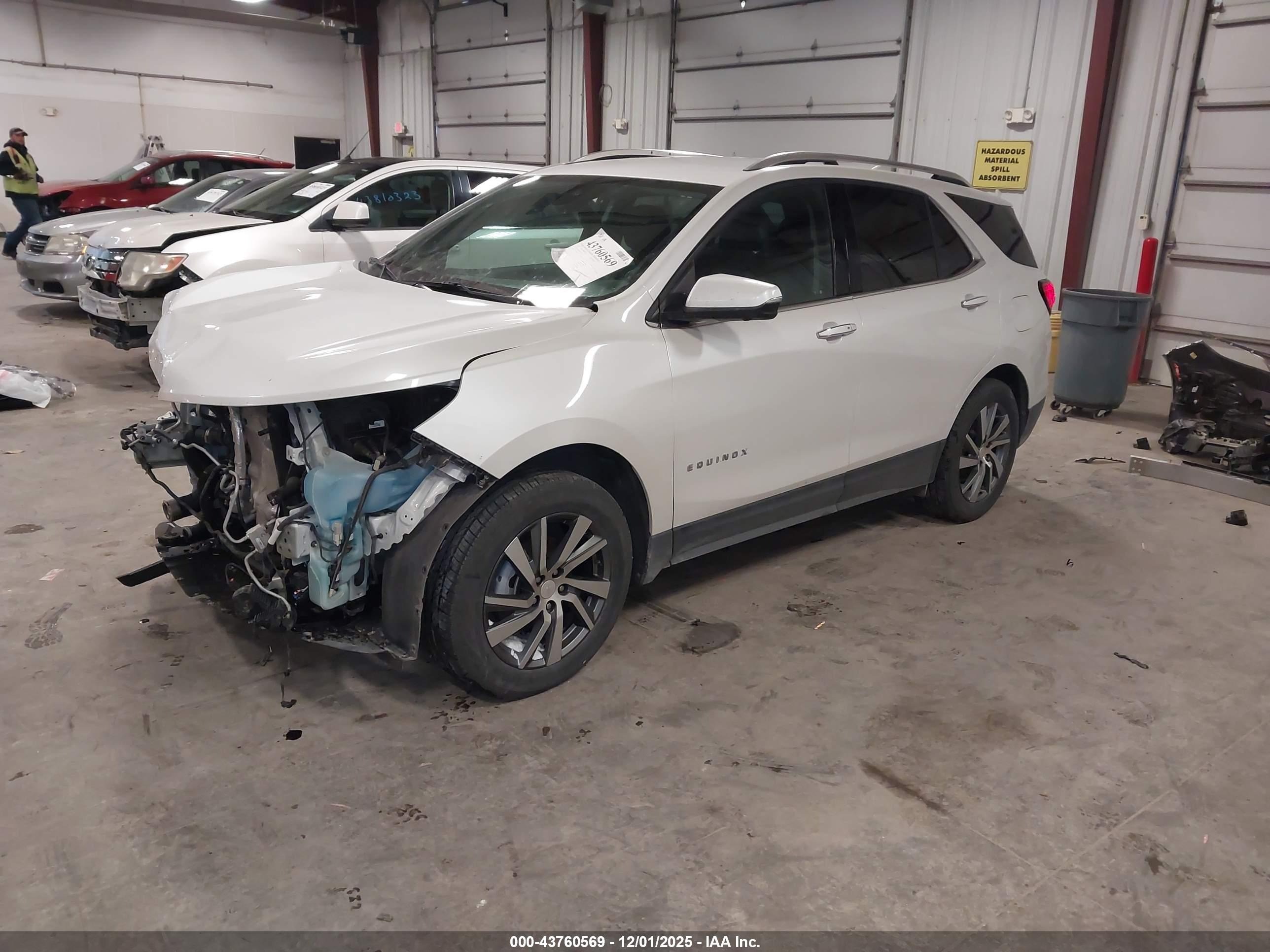 CHEVROLET EQUINOX image 2