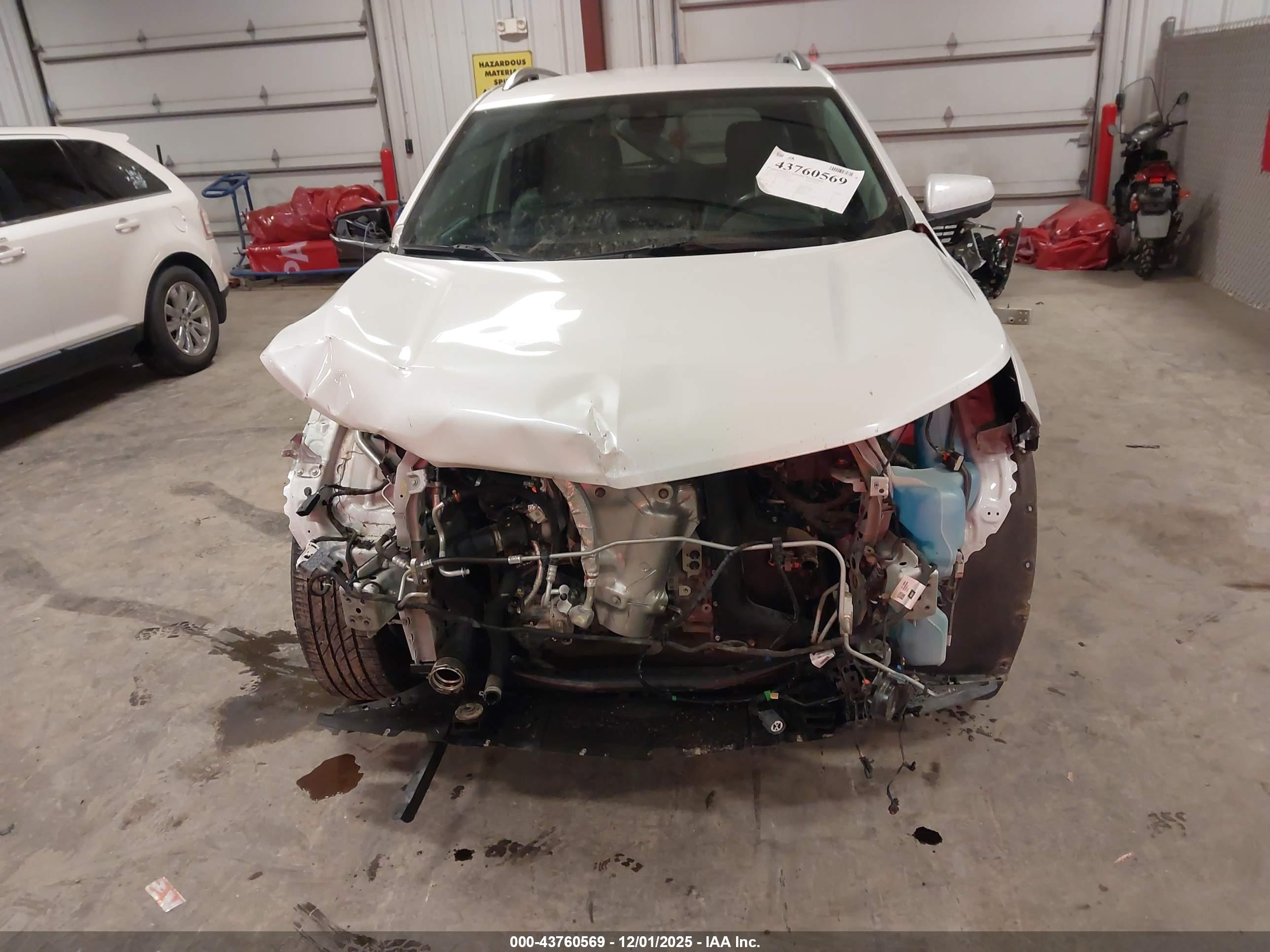 CHEVROLET EQUINOX image 6