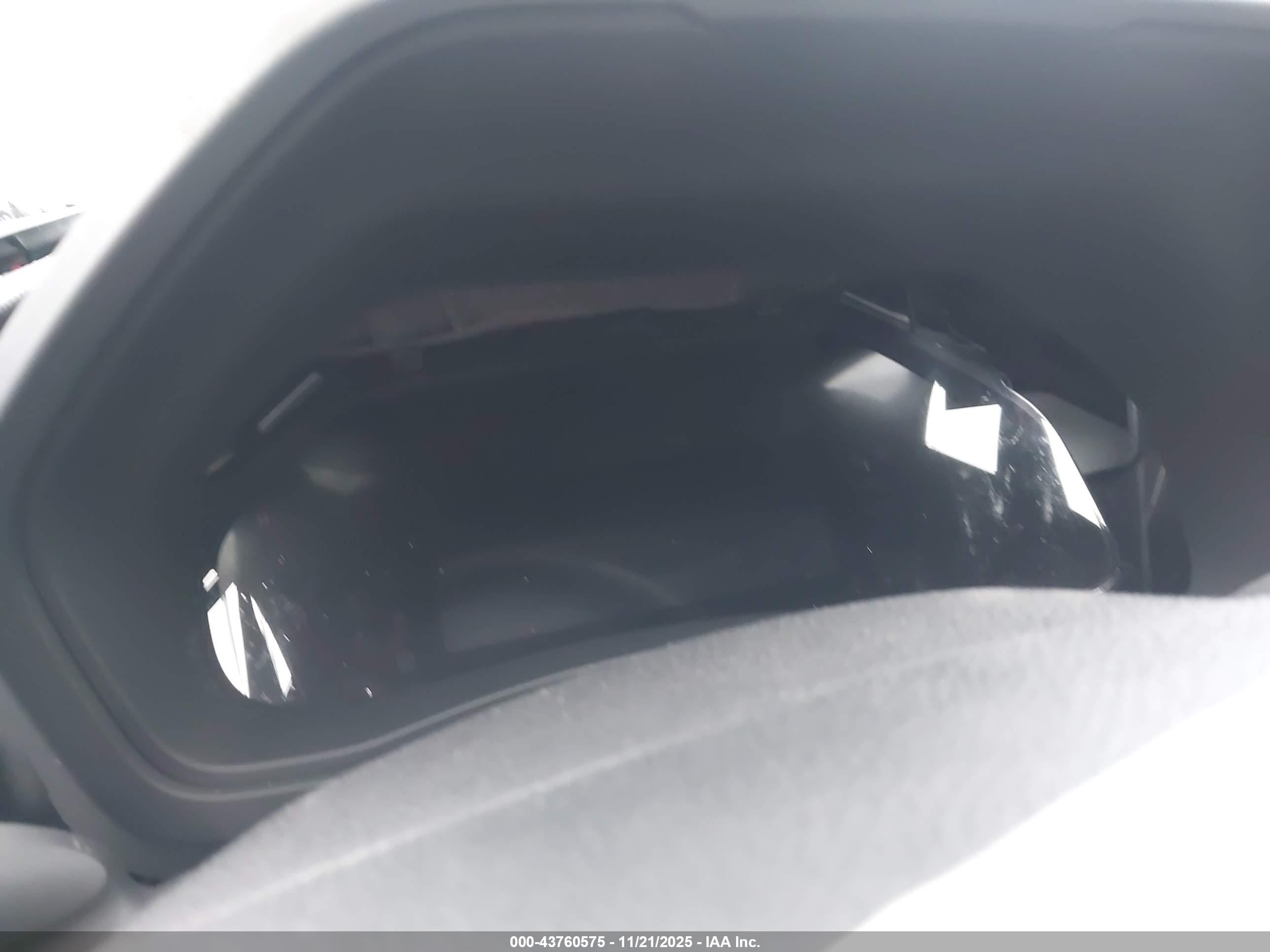TOYOTA GRAND image 7