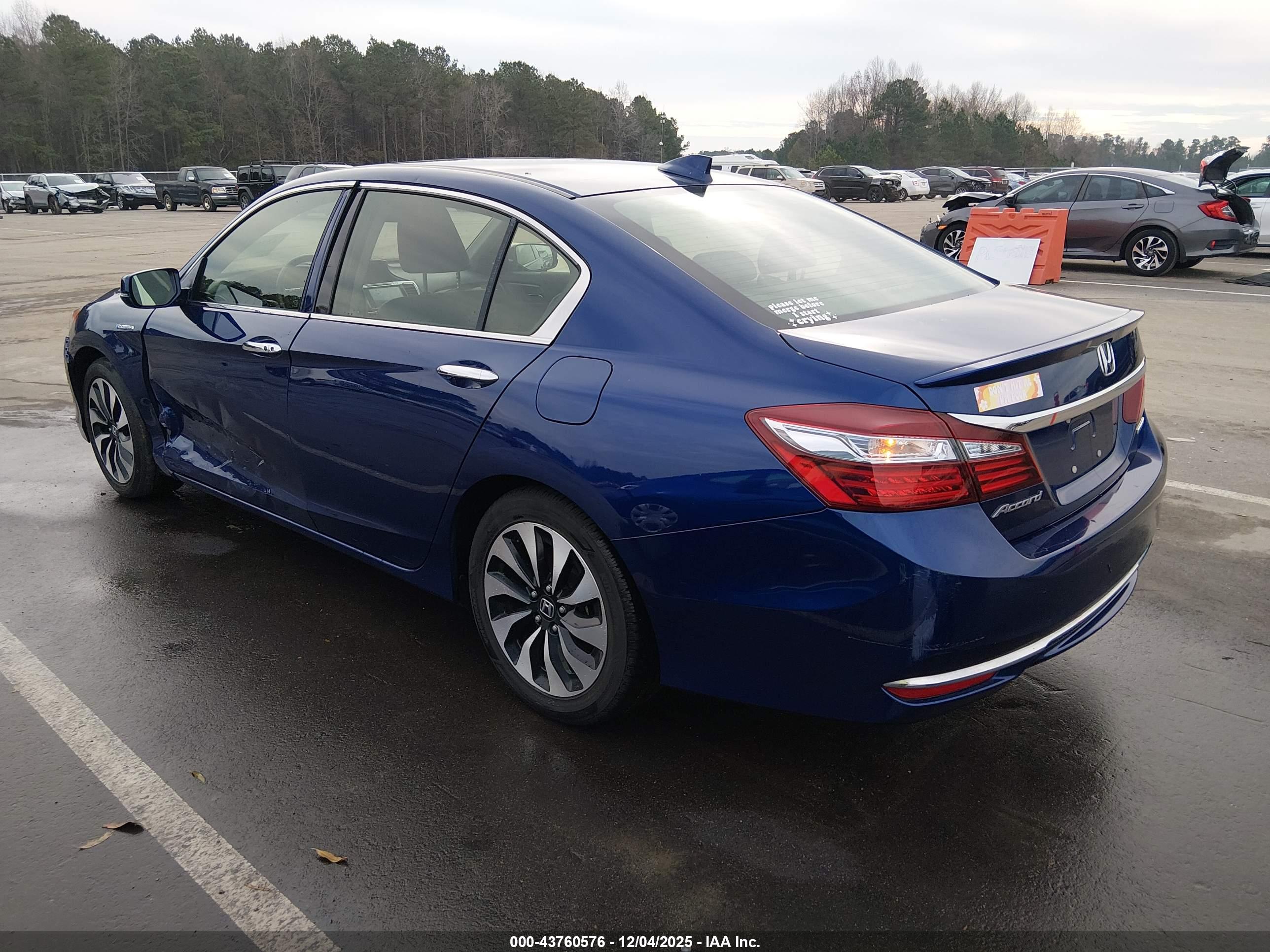 HONDA ACCORD image 3