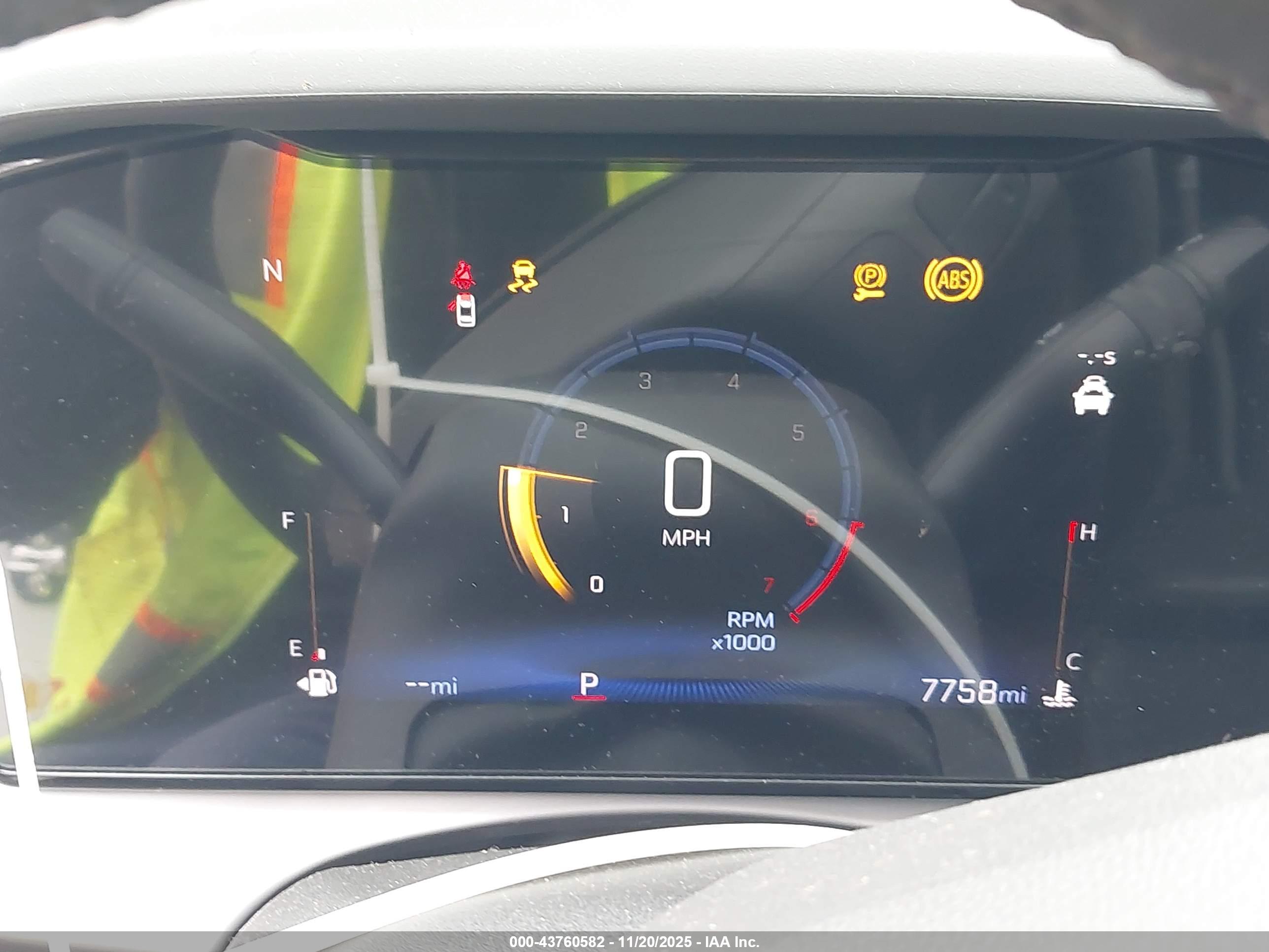 CHEVROLET TRAX image 7