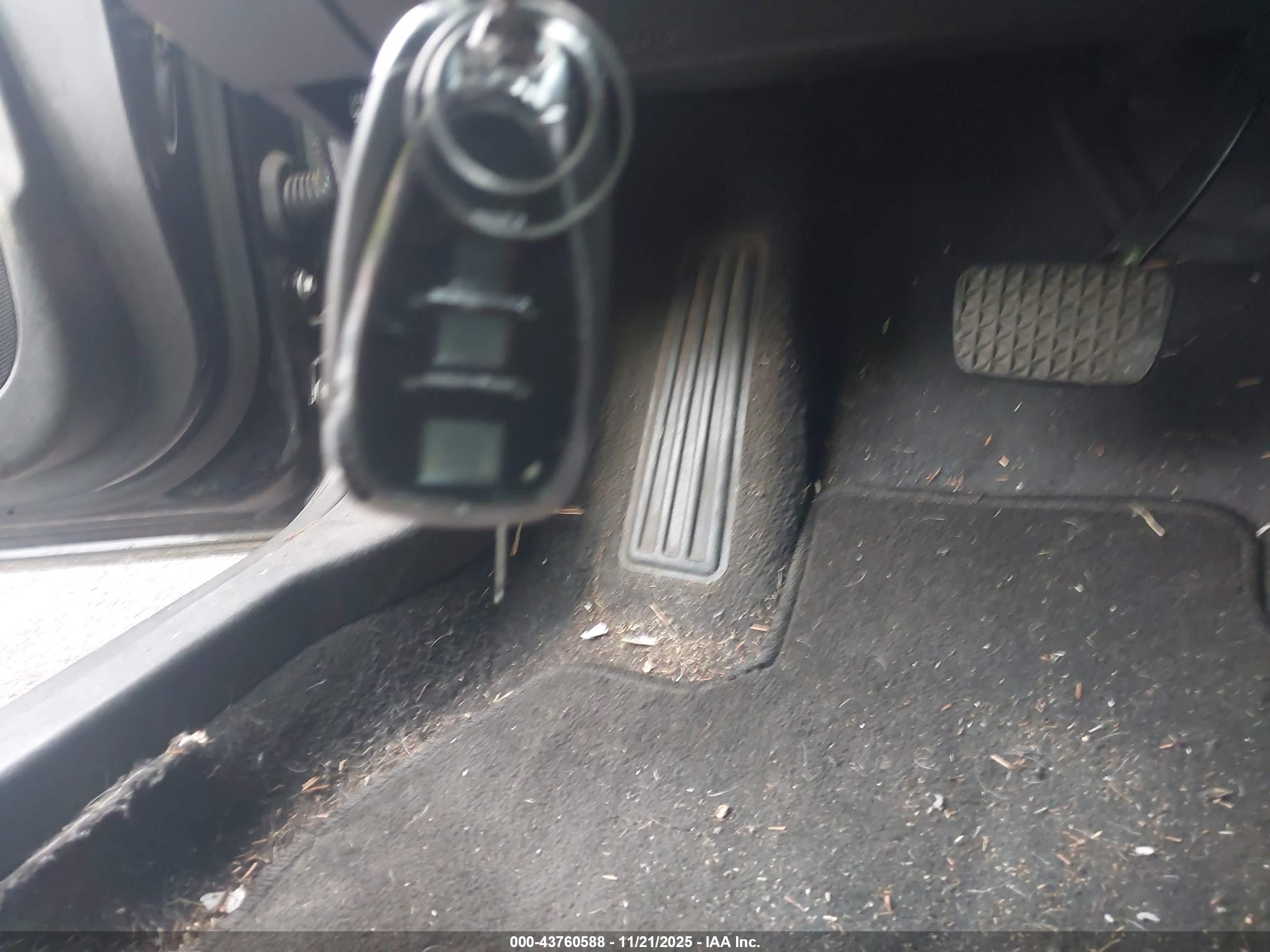 CHEVROLET MALIBU image 11