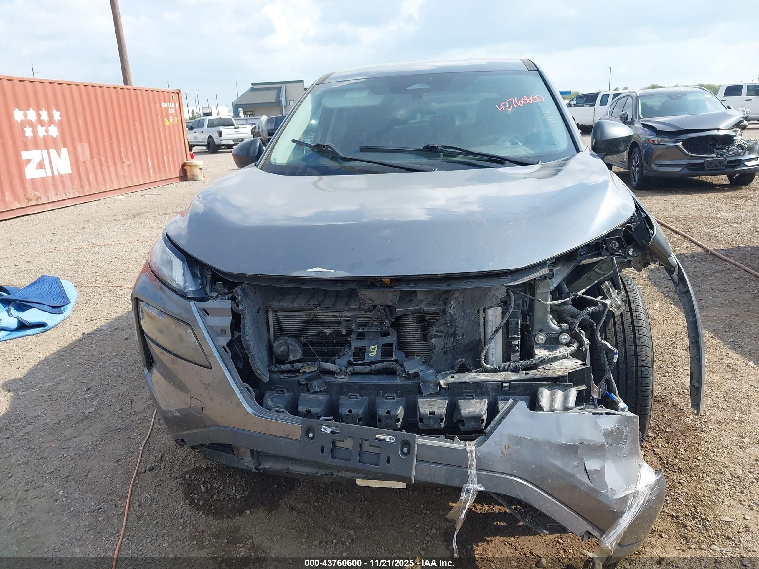 NISSAN ROGUE image 6