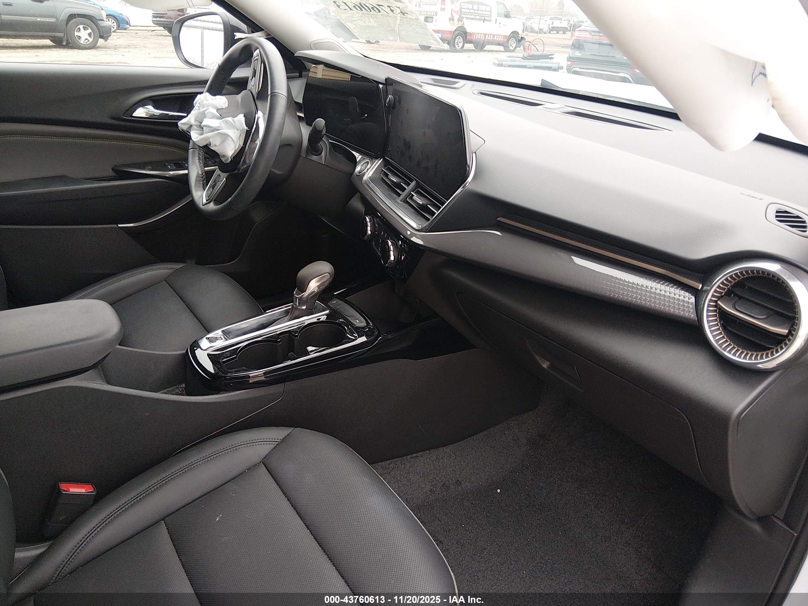 CHEVROLET TRAX image 5