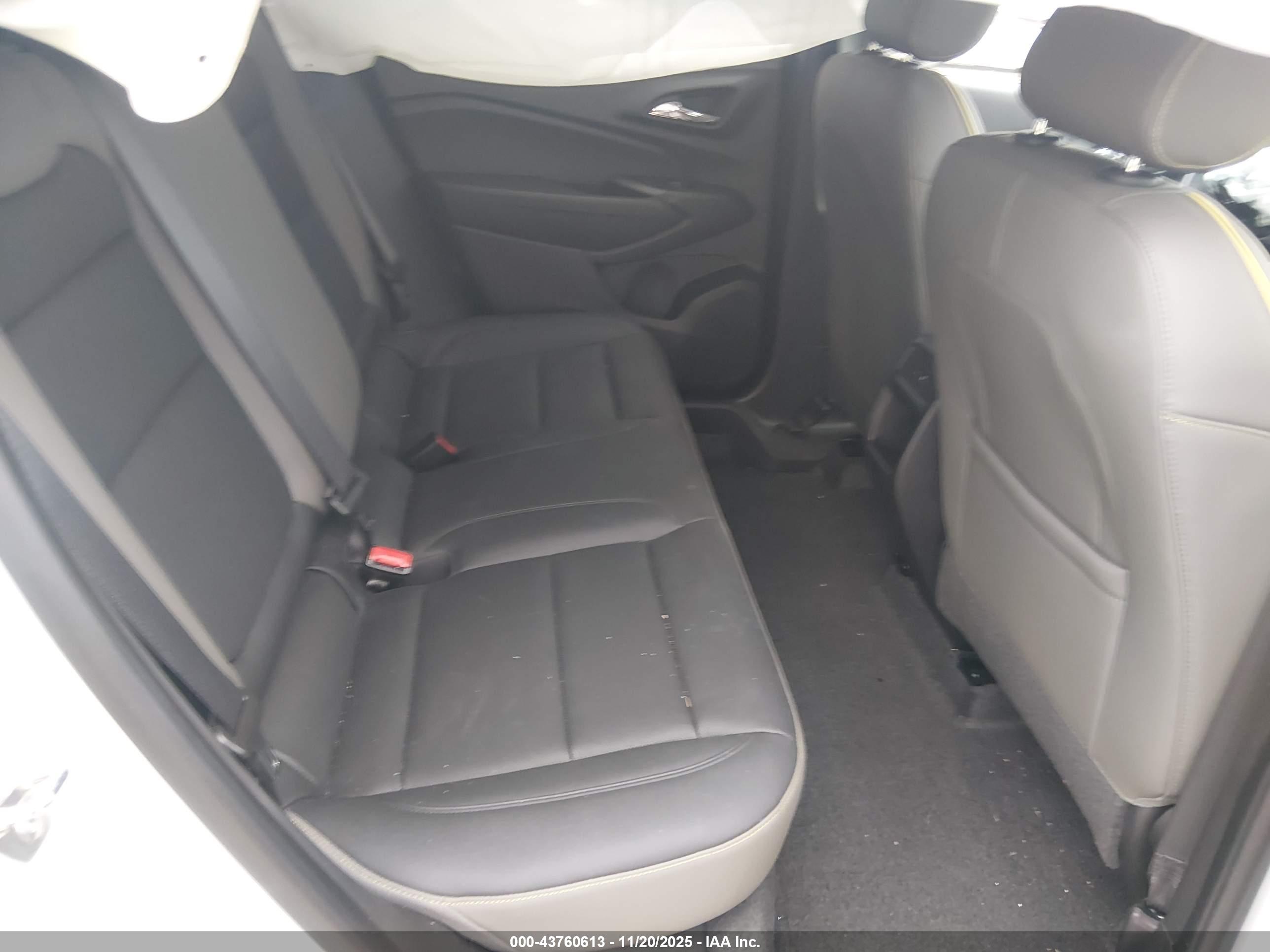 CHEVROLET TRAX image 8