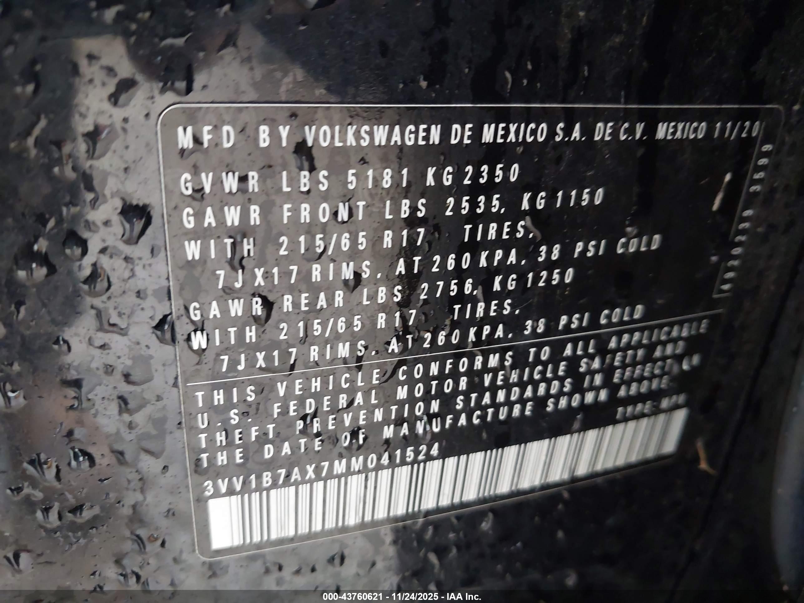VOLKSWAGEN TIGUAN image 9