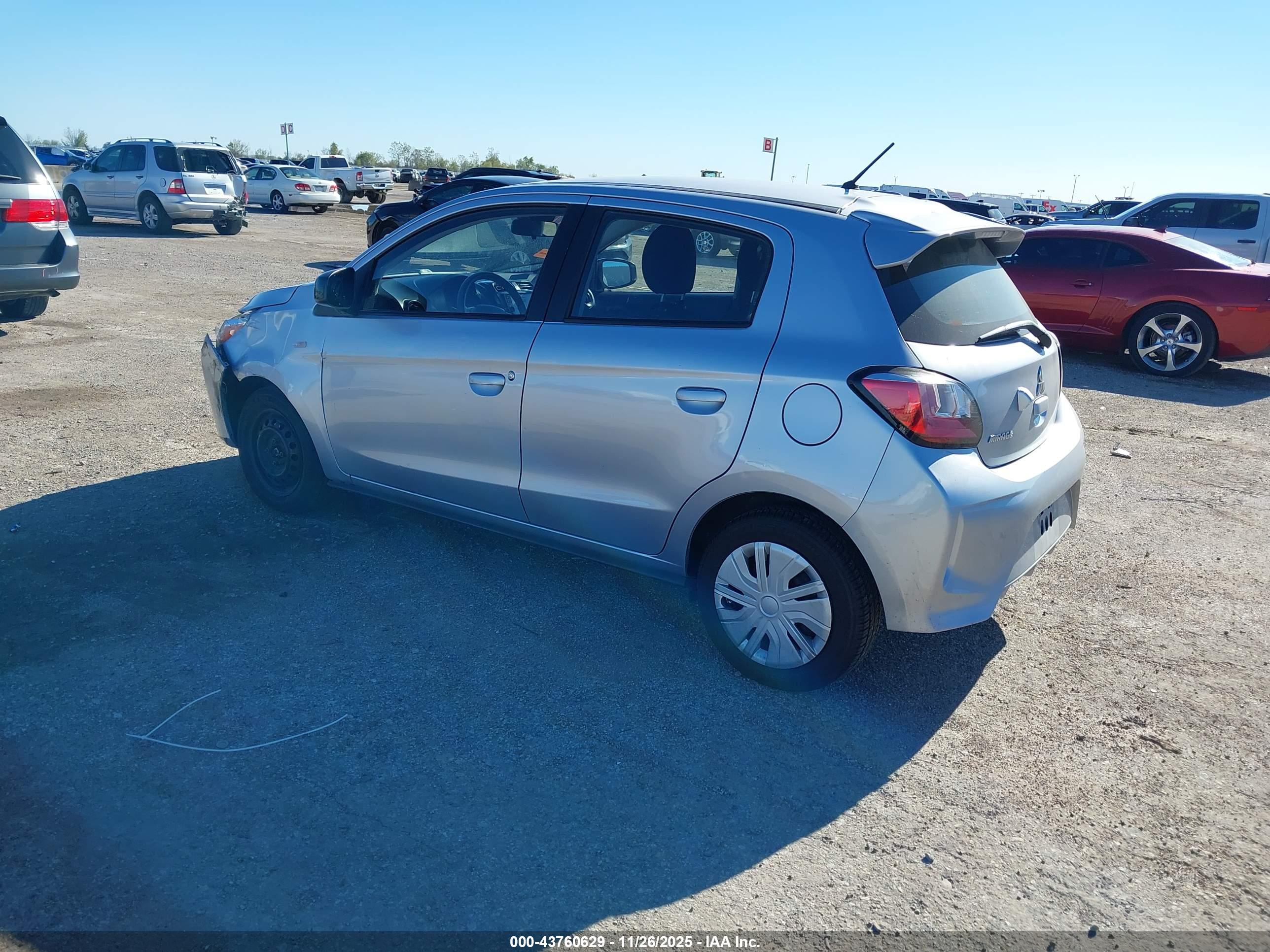 MITSUBISHI MIRAGE image 3